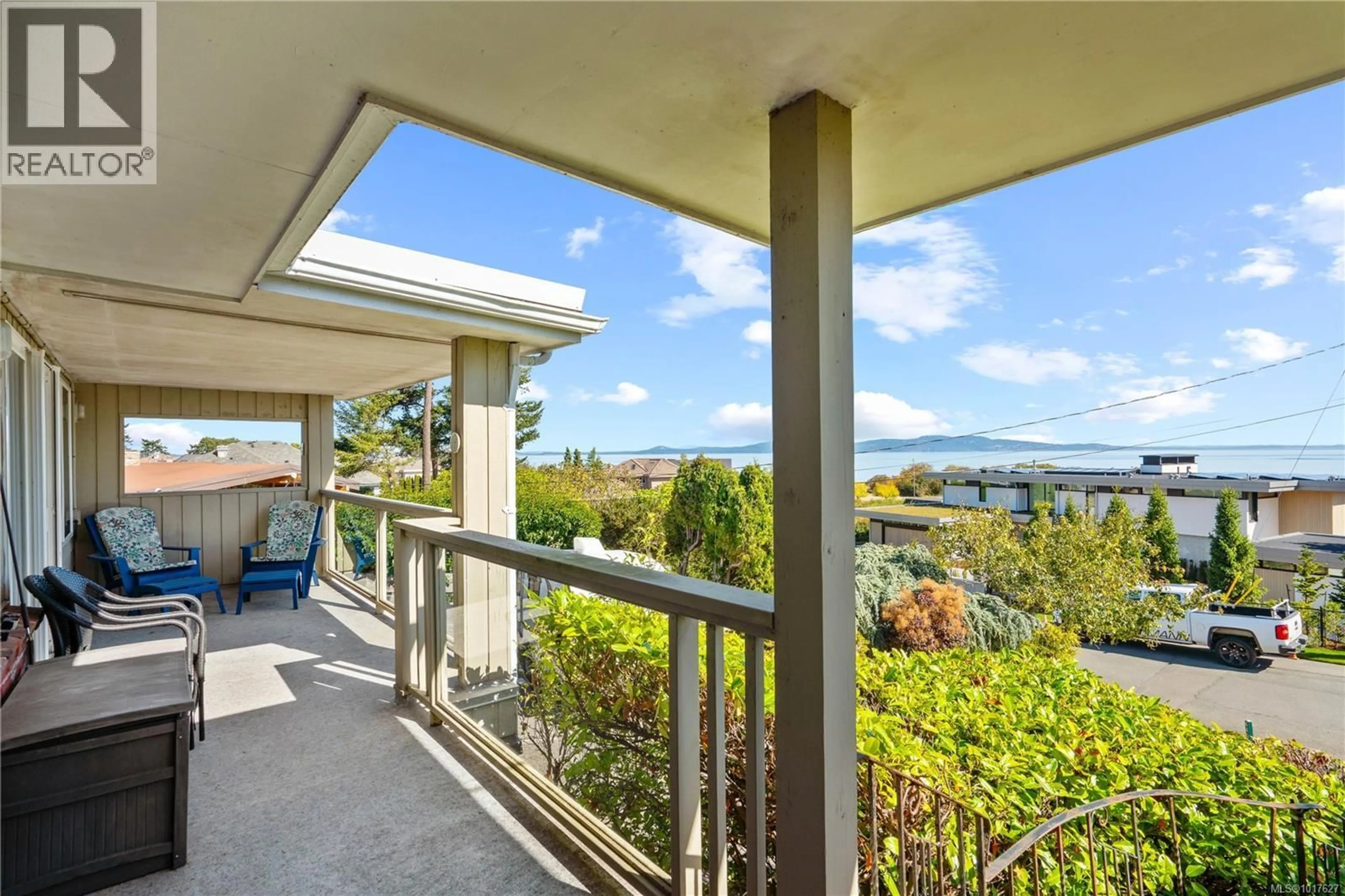 Unknown for 4490 SHORE WAY, Saanich British Columbia V8N3V2