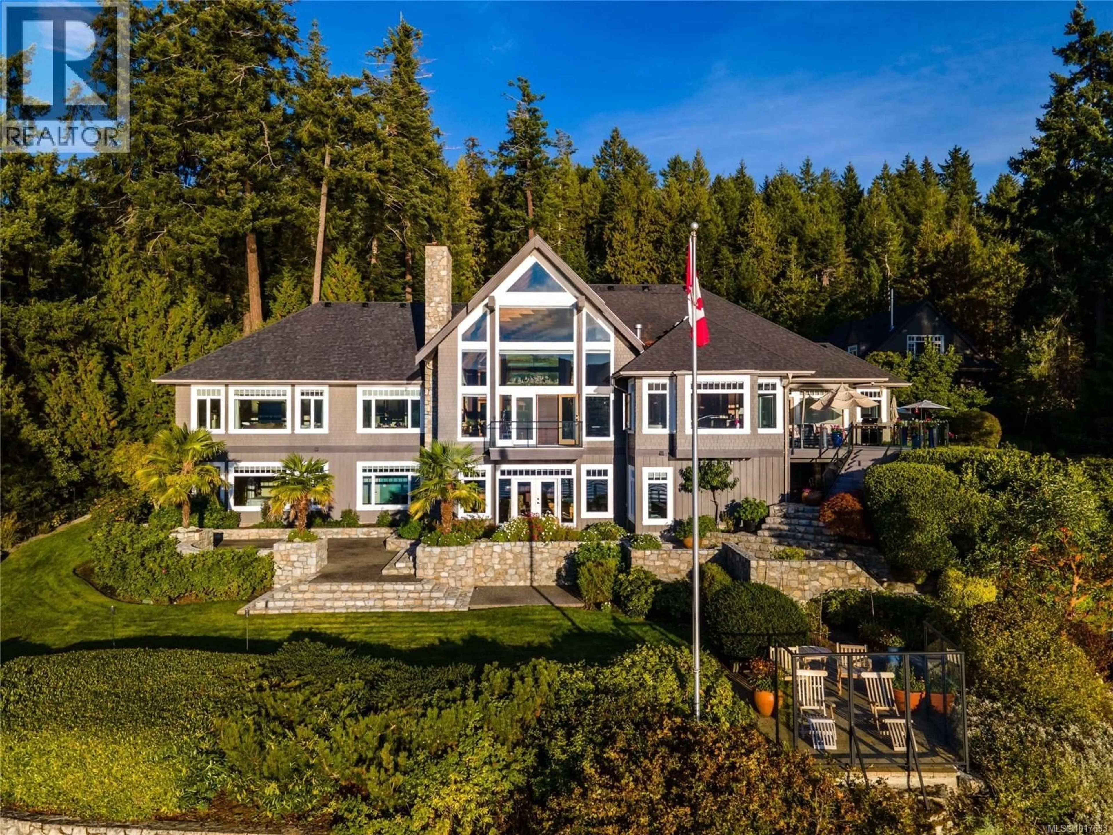 A pic from outside/outdoor area/front of a property/back of a property/a pic from drone, unknown for 8338 WEST SAANICH ROAD, Central Saanich British Columbia V8M1S5
