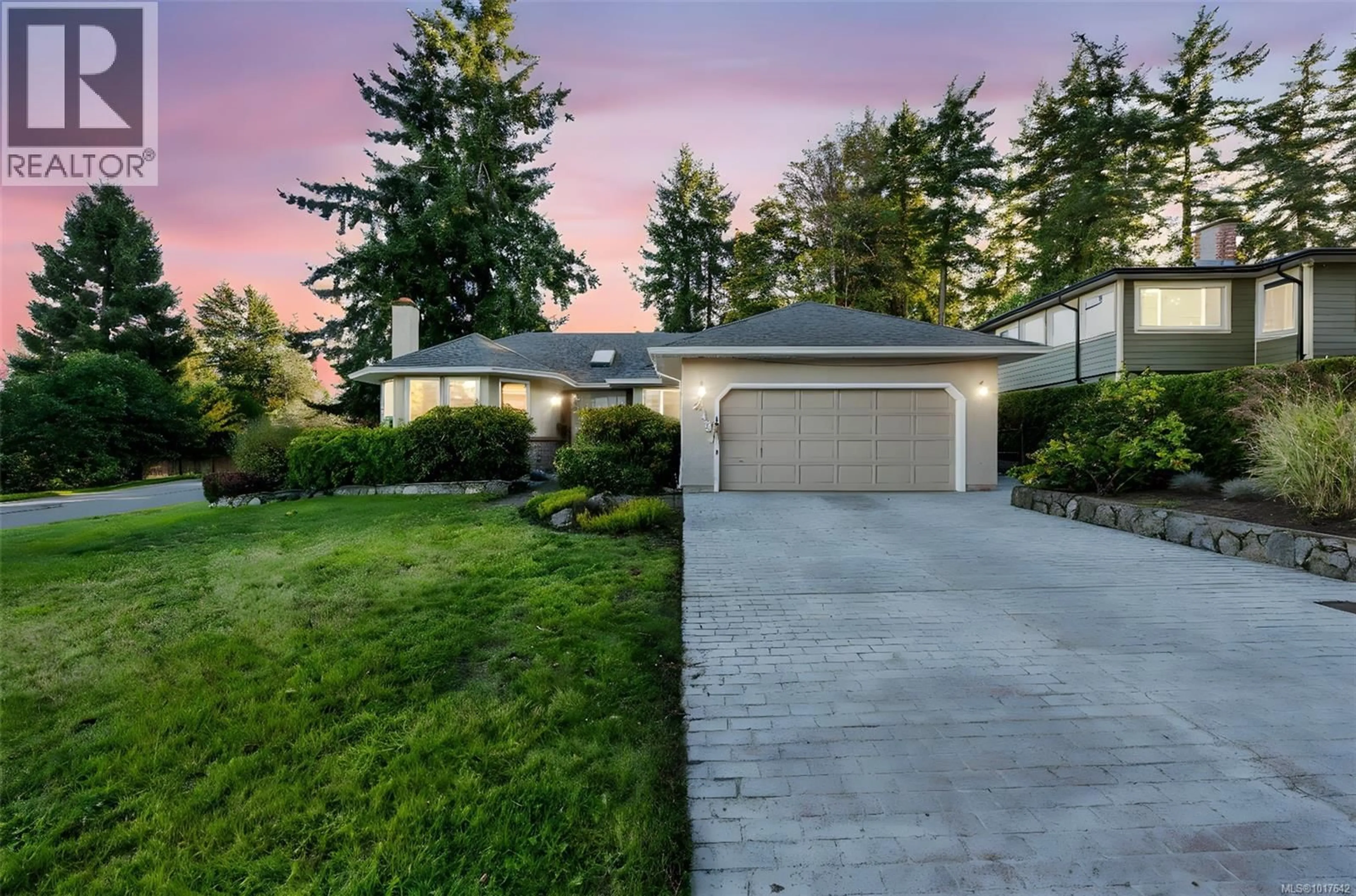 Home with vinyl exterior material, street for 2431 WILCOX TERRACE, Central Saanich British Columbia V8Z5R7