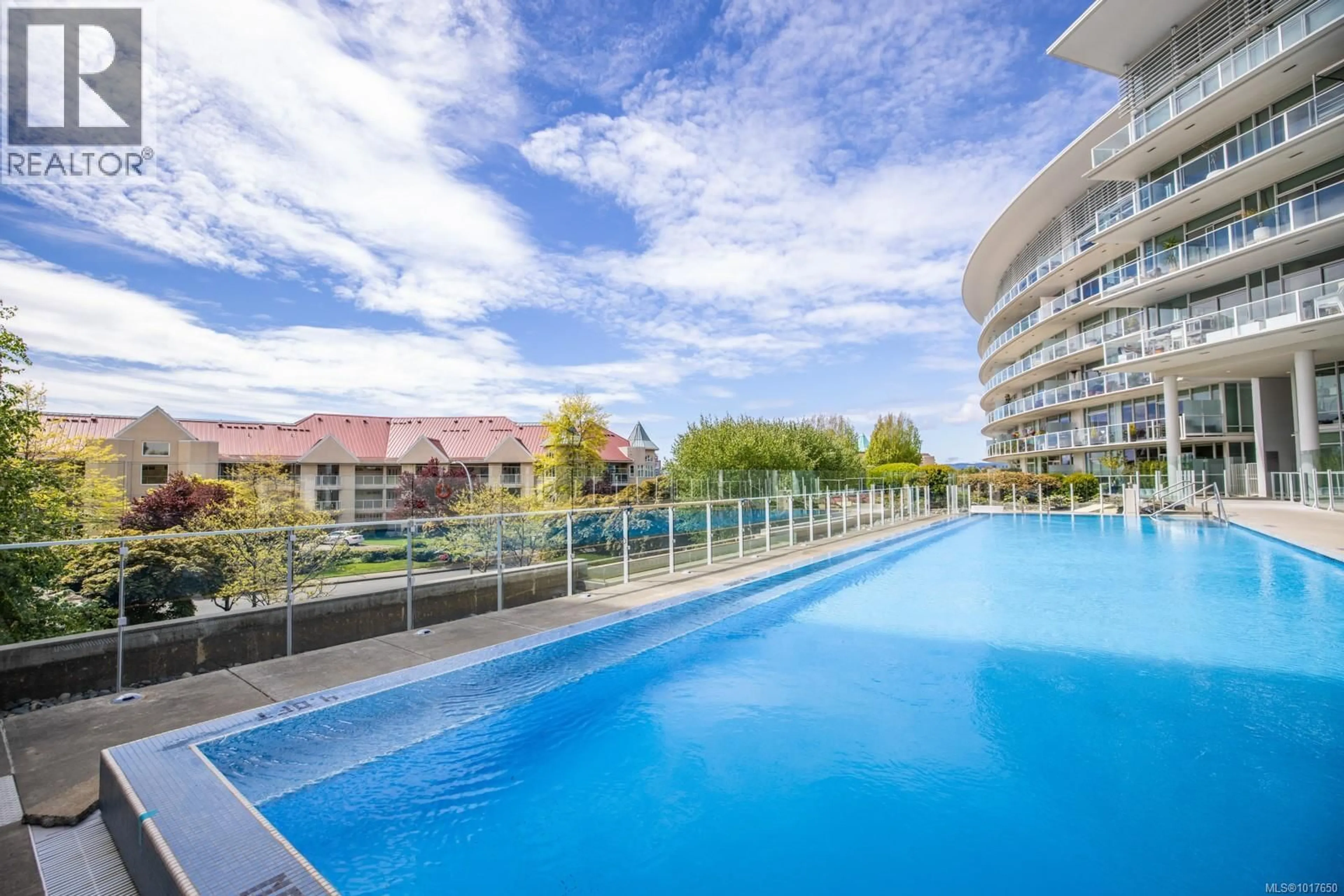 Pool for 119 - 68 SONGHEES ROAD, Victoria British Columbia V9A0A3