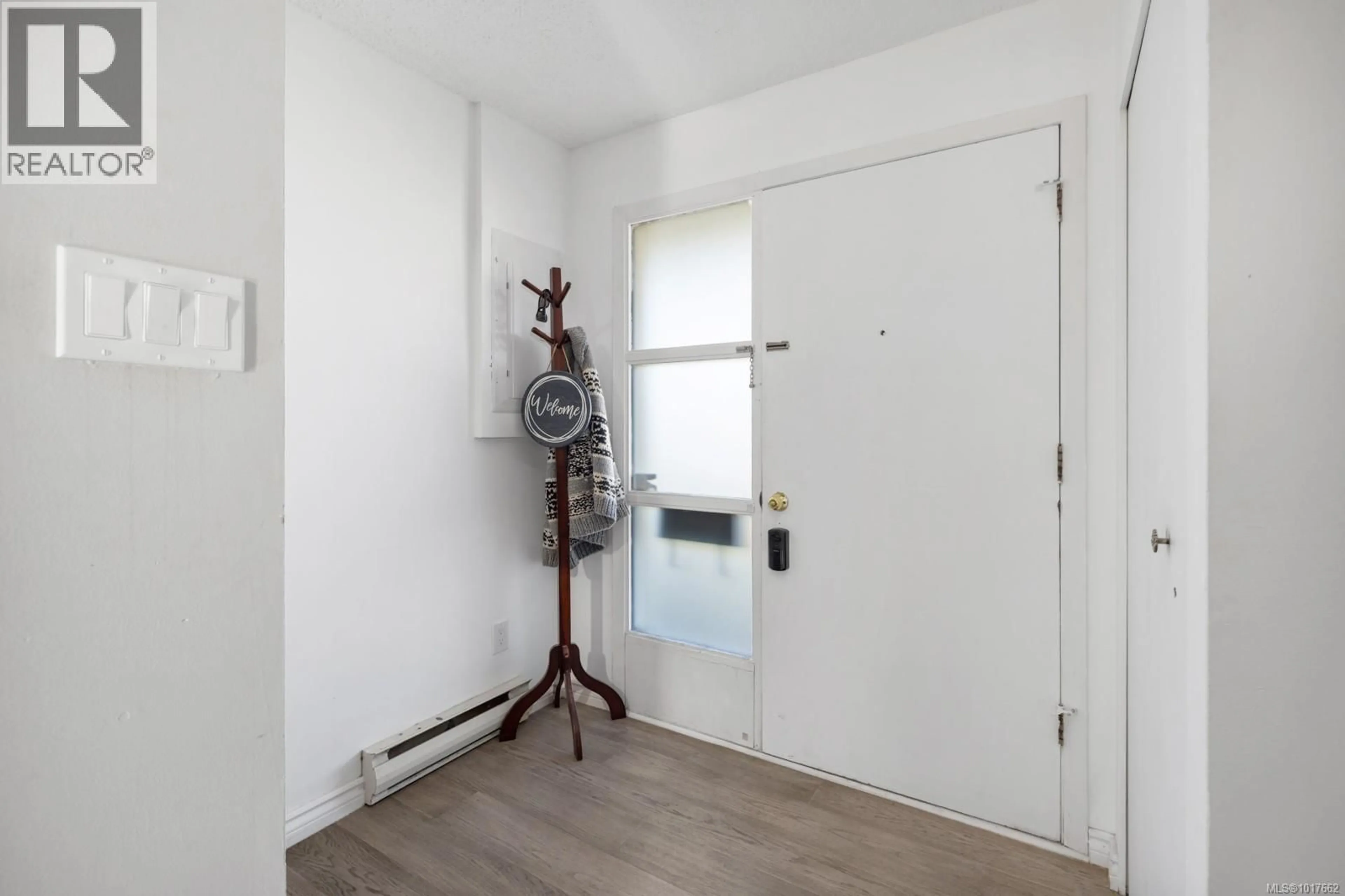 Indoor entryway for 3350 LIMERICK ROAD, Duncan British Columbia V9L4P8