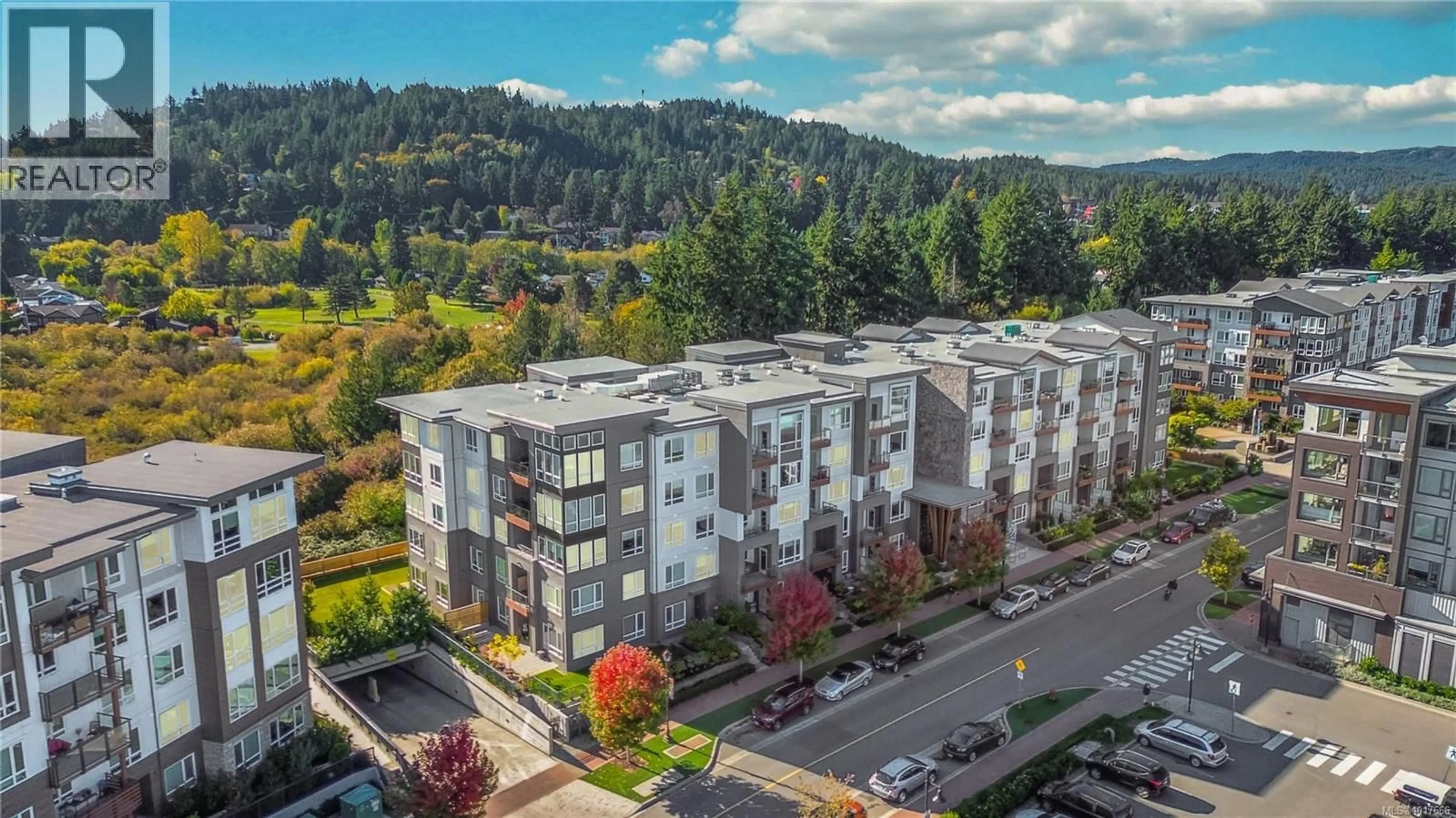 A pic from outside/outdoor area/front of a property/back of a property/a pic from drone, city buildings view from balcony for 405 - 940 REUNION AVENUE, Langford British Columbia V9B2X5