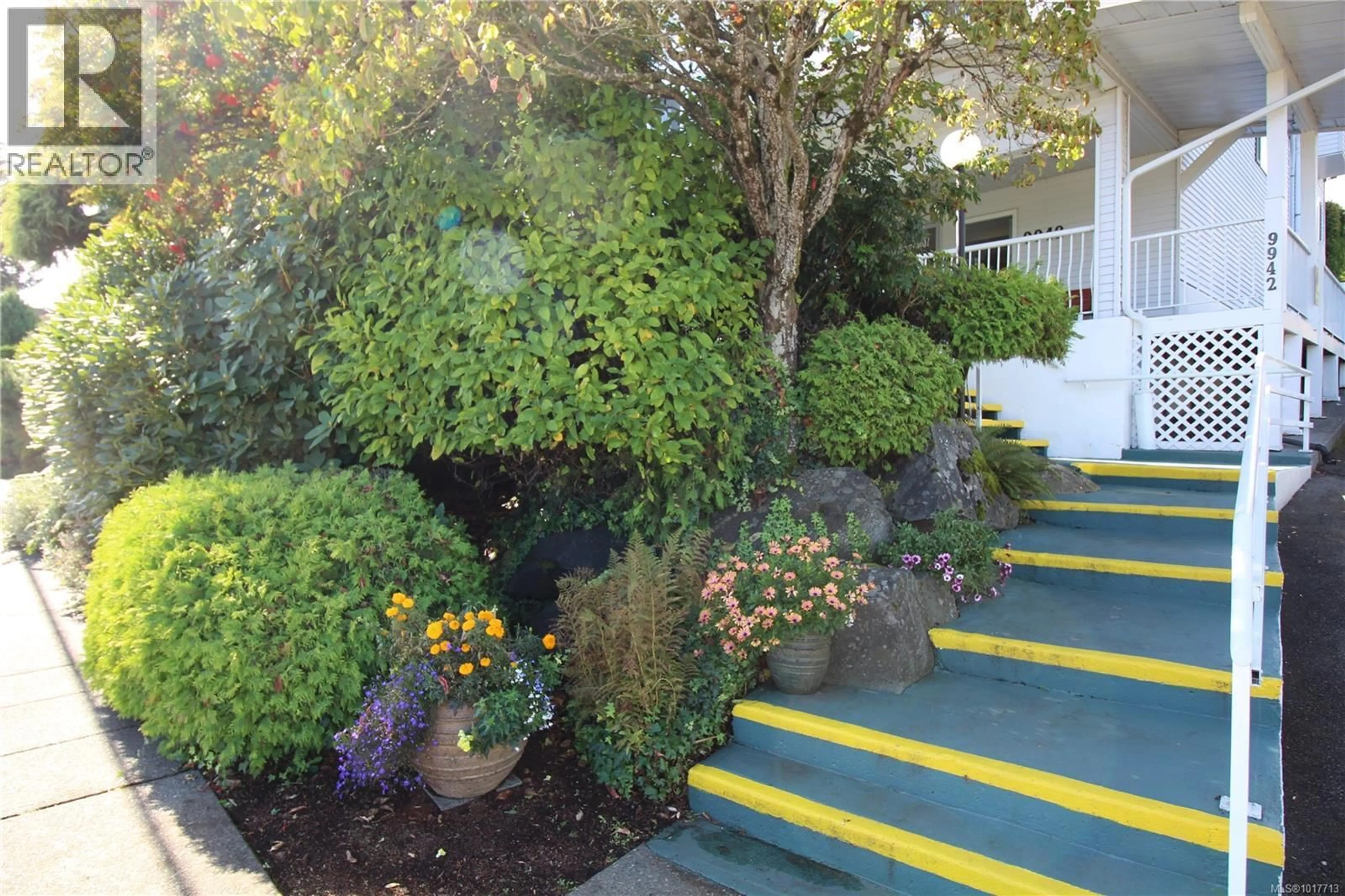 Patio, street for 303 - 9942 DANIEL STREET, Chemainus British Columbia V0R1K1