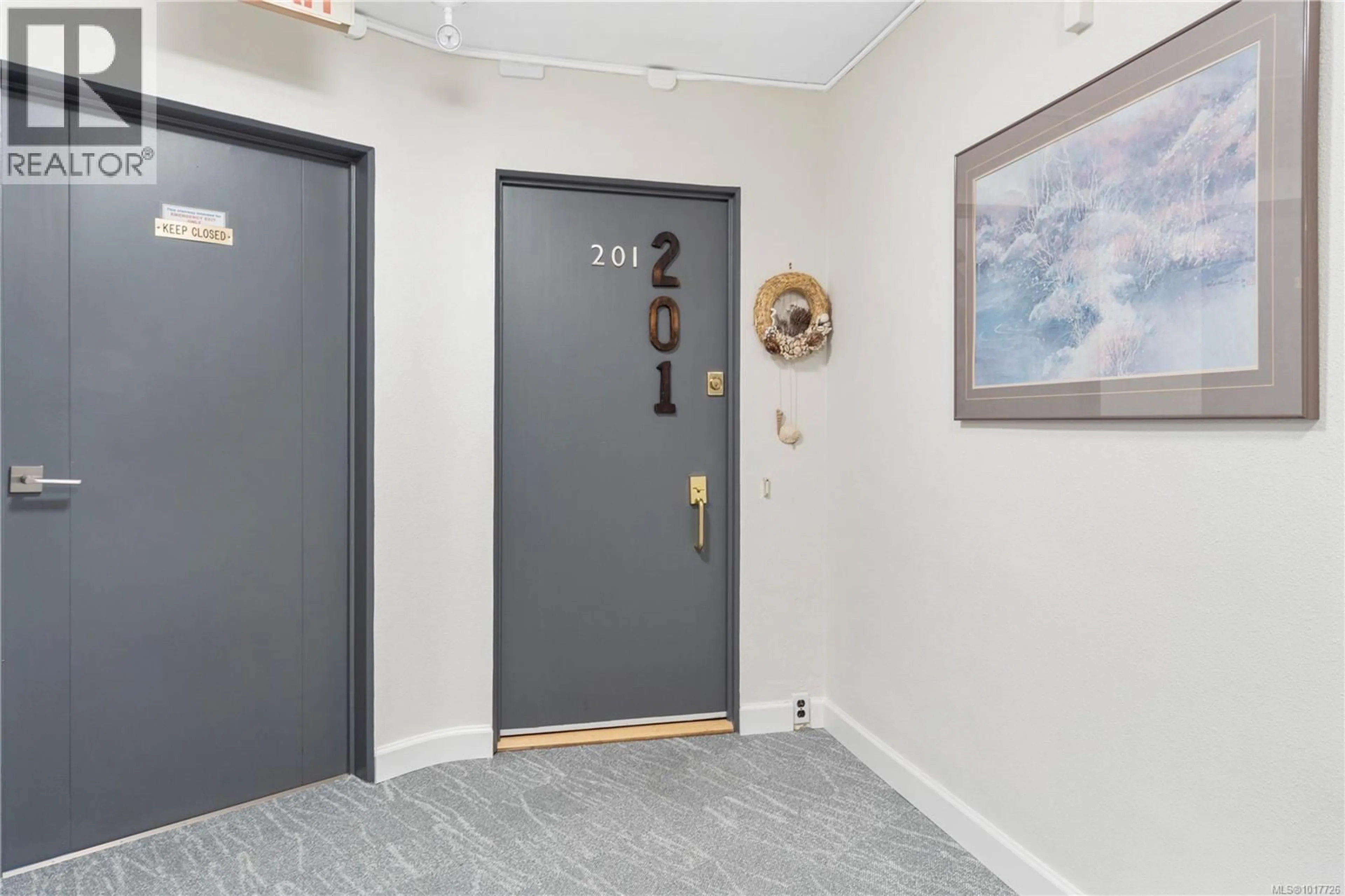 Indoor entryway for 201 - 375 NEWCASTLE AVENUE, Nanaimo British Columbia V9S4H9