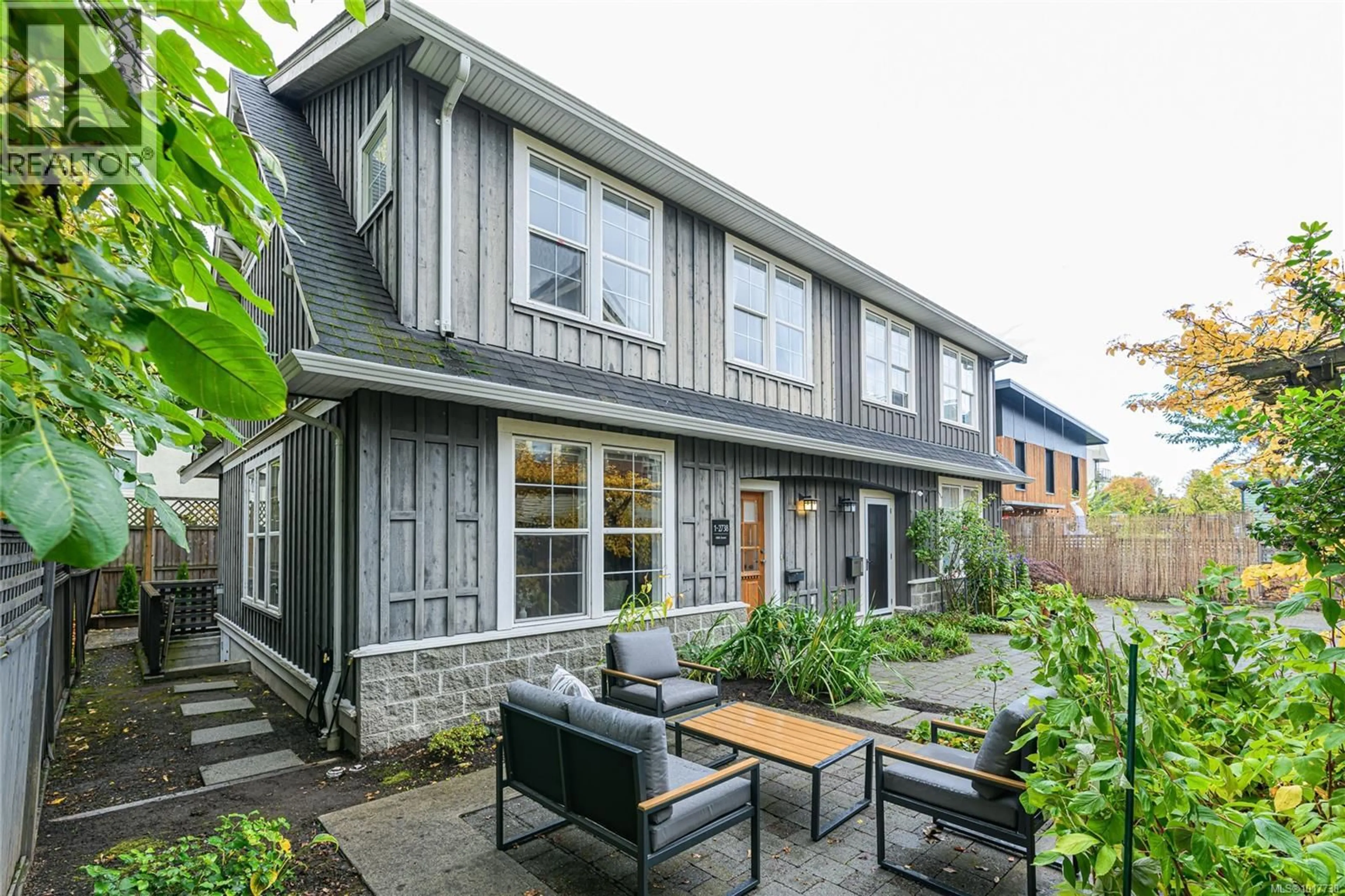 Patio, street for 1 - 2738 FIFTH STREET, Victoria British Columbia V8T4B2