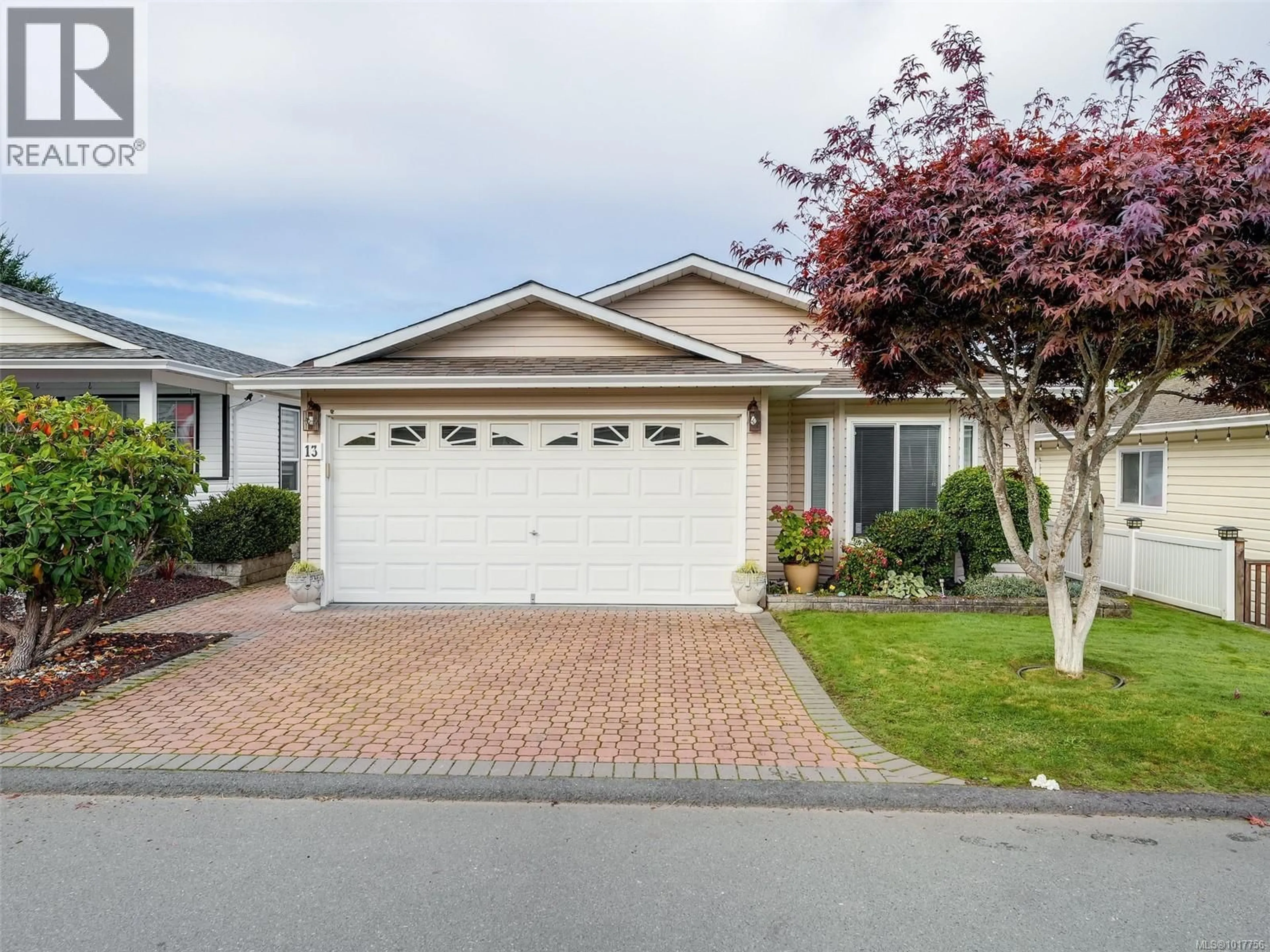 Home with vinyl exterior material, street for 13 EAGLE LANE, View Royal British Columbia V9A7M2