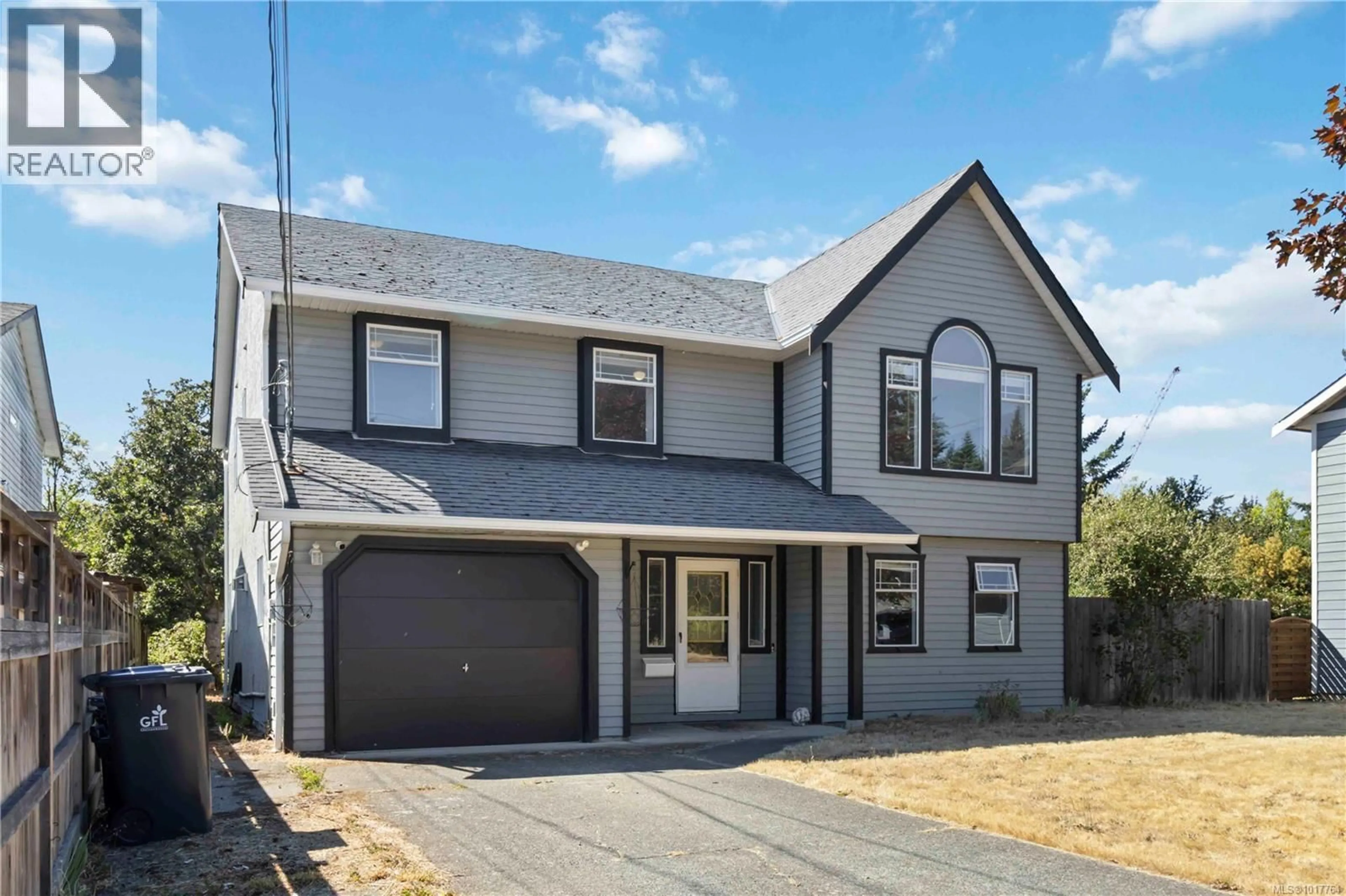 Home with vinyl exterior material, street for 2845 PICKFORD ROAD, Colwood British Columbia V9B2K3