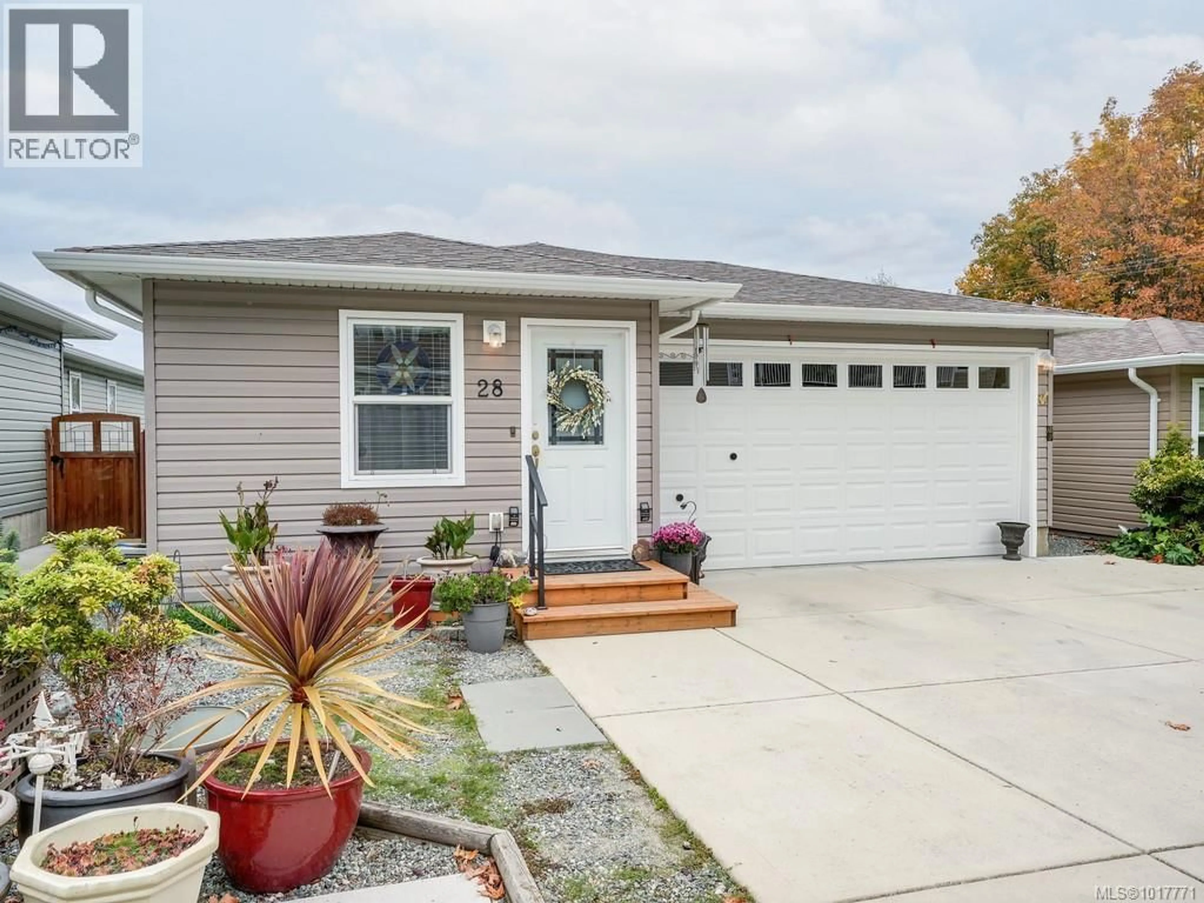 Home with vinyl exterior material, street for 28 - 2740 STAUTW ROAD, Central Saanich British Columbia V8M0A8