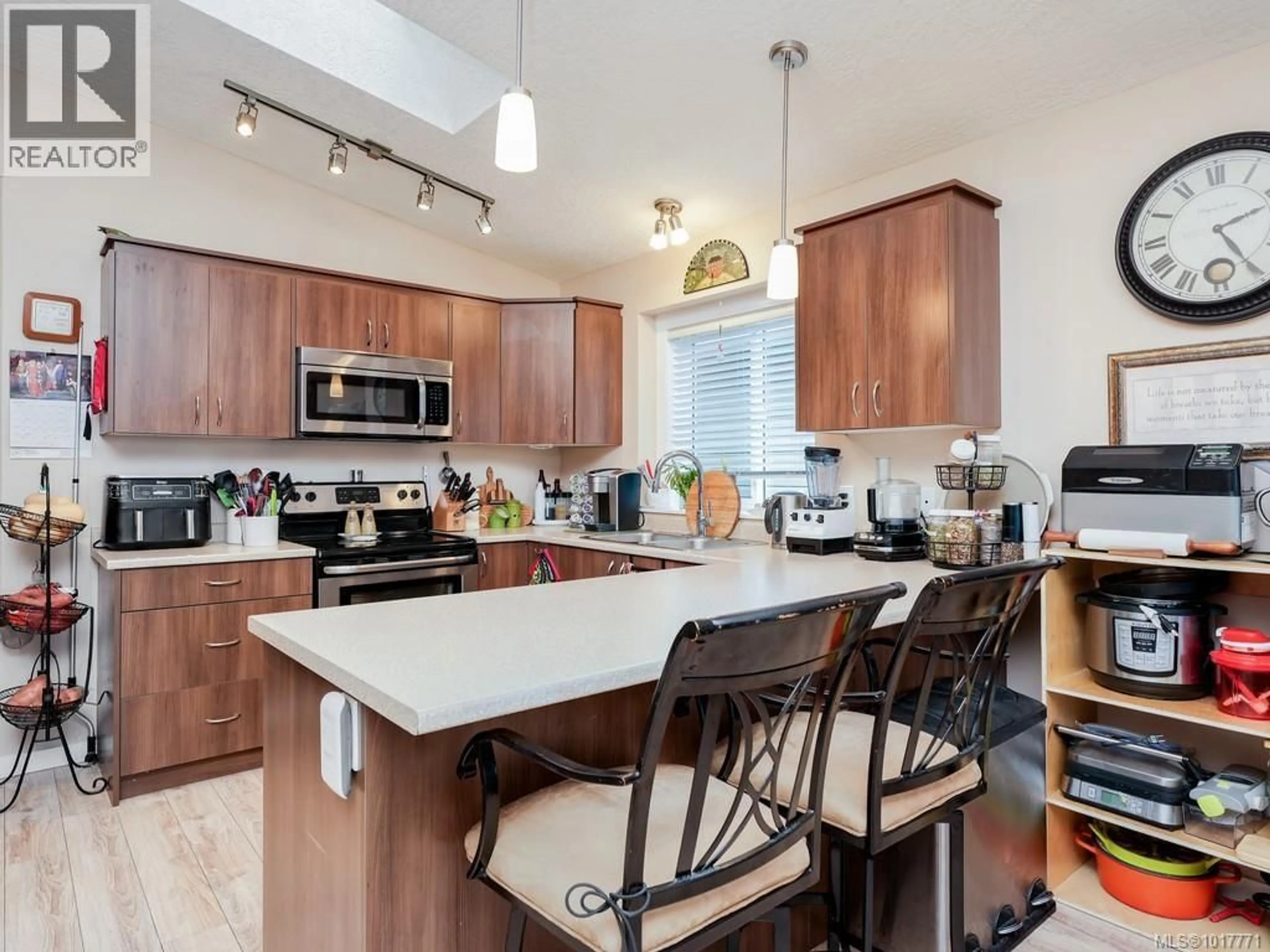 Open concept kitchen, unknown for 28 - 2740 STAUTW ROAD, Central Saanich British Columbia V8M0A8