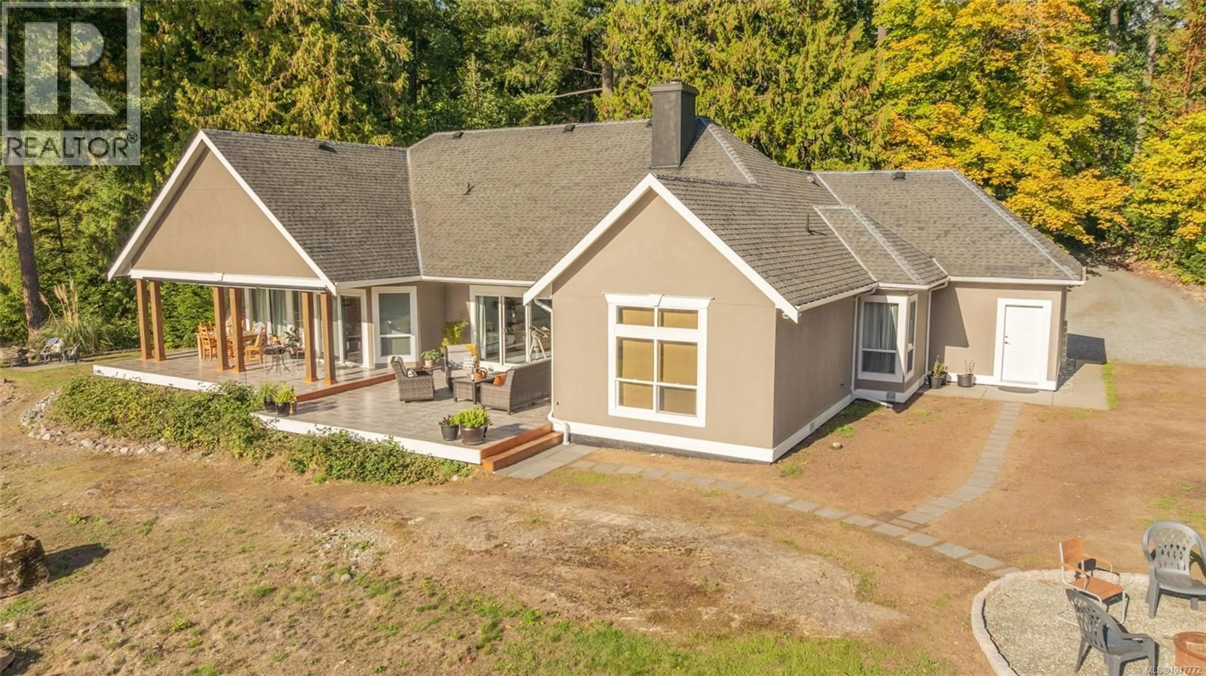 A pic from outside/outdoor area/front of a property/back of a property/a pic from drone, unknown for 2715 YELLOW POINT ROAD, Nanaimo British Columbia V9G1E1