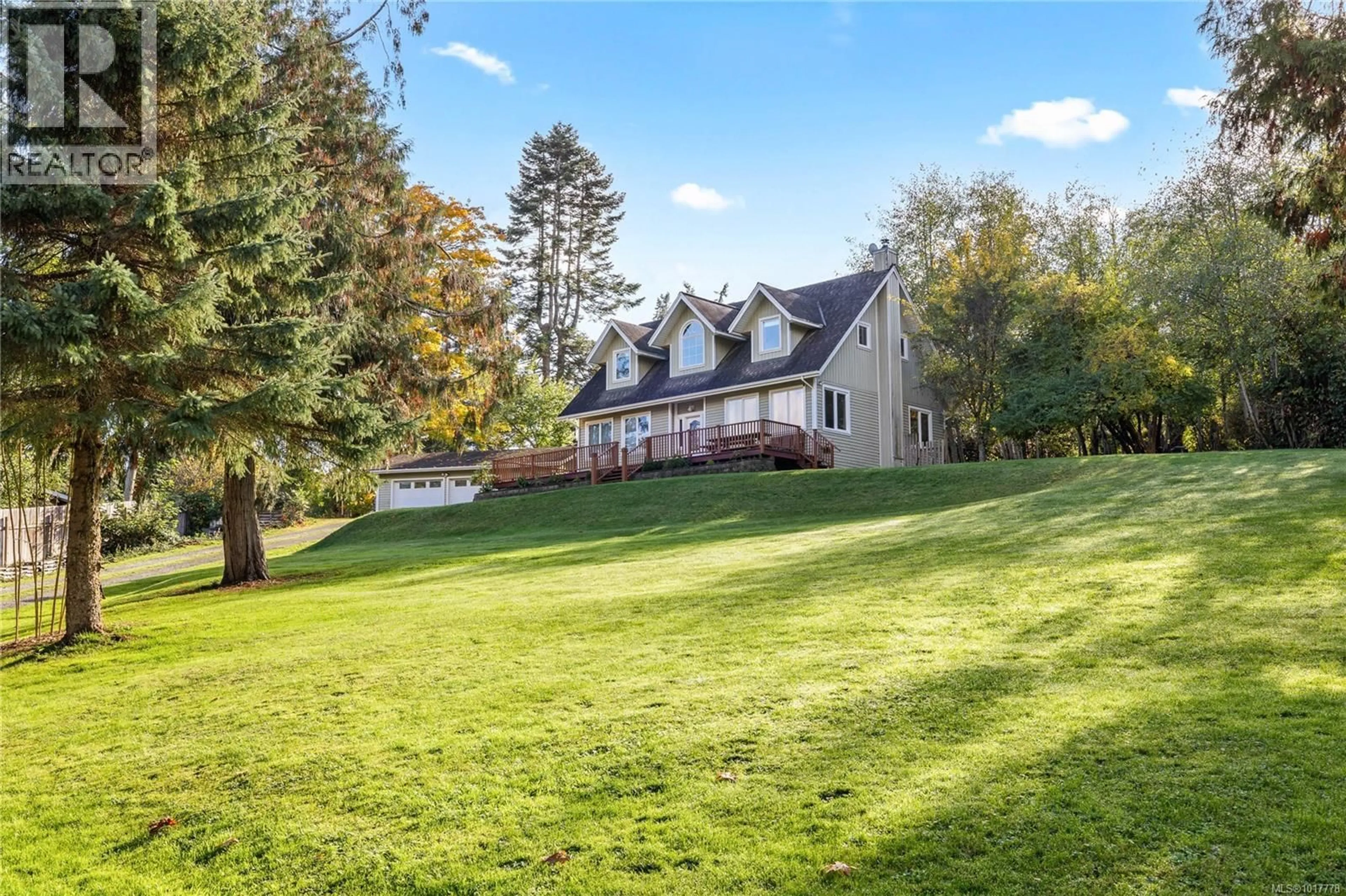 A pic from outside/outdoor area/front of a property/back of a property/a pic from drone, water/lake/river/ocean view for 127 BITTANCOURT ROAD, Salt Spring British Columbia V8K2K2