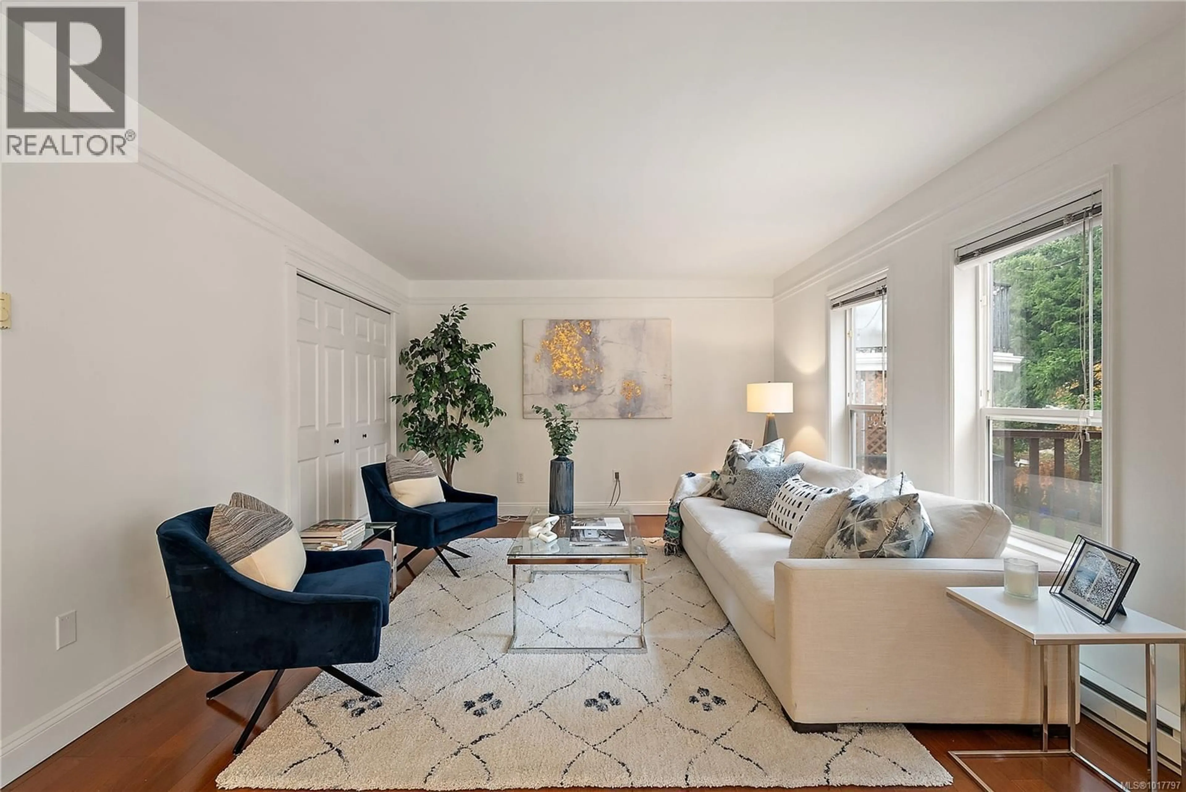 Living room with furniture, carpet floor for 2417 SELWYN ROAD, Langford British Columbia V9B3K9
