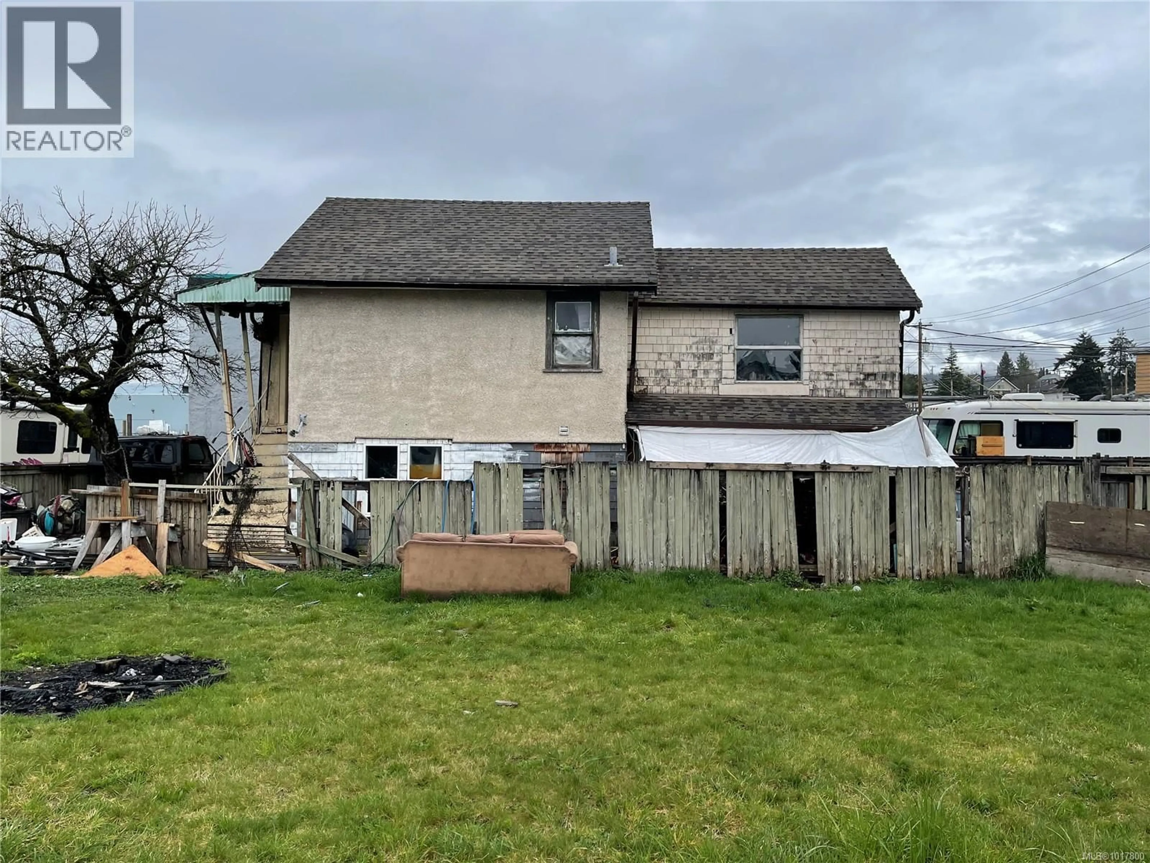 A pic from outside/outdoor area/front of a property/back of a property/a pic from drone, unknown for 3623 4TH AVENUE, Port Alberni British Columbia V9Y4H5