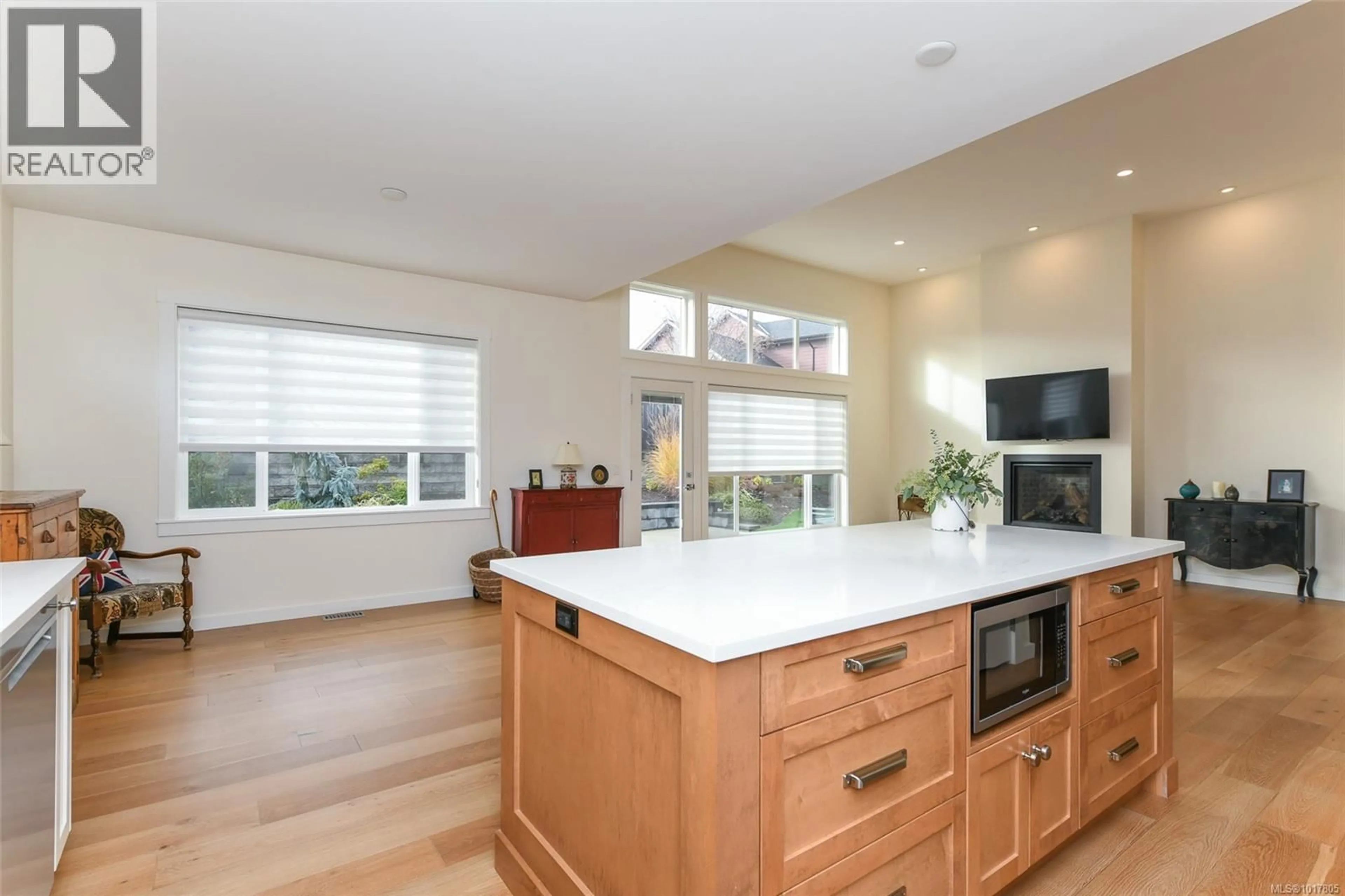 Open concept kitchen, unknown for 3409 MARYGROVE DRIVE, Courtenay British Columbia V9N0E7