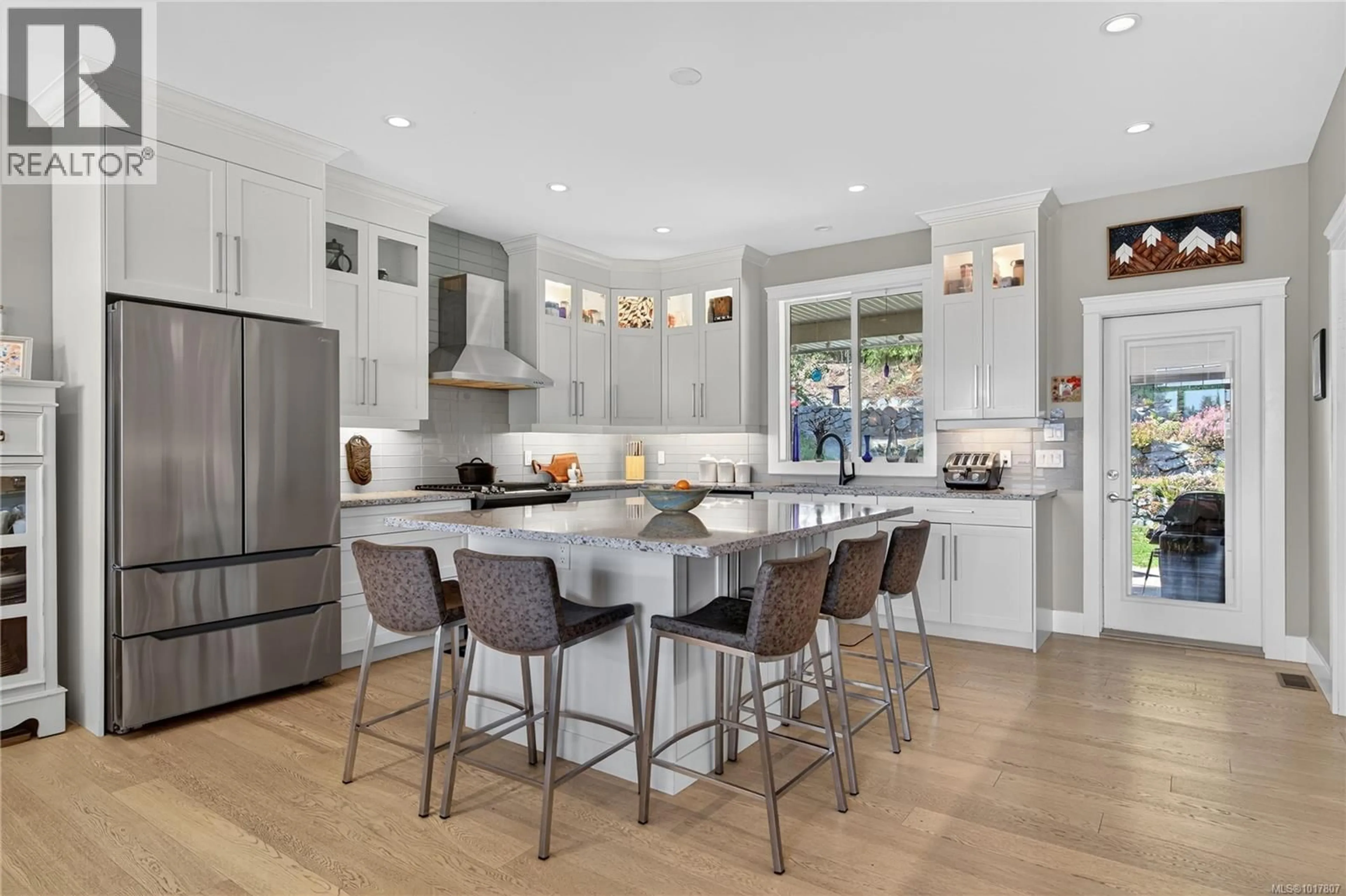 Open concept kitchen, unknown for 2555 STUBBS ROAD, Mill Bay British Columbia V0R2P1
