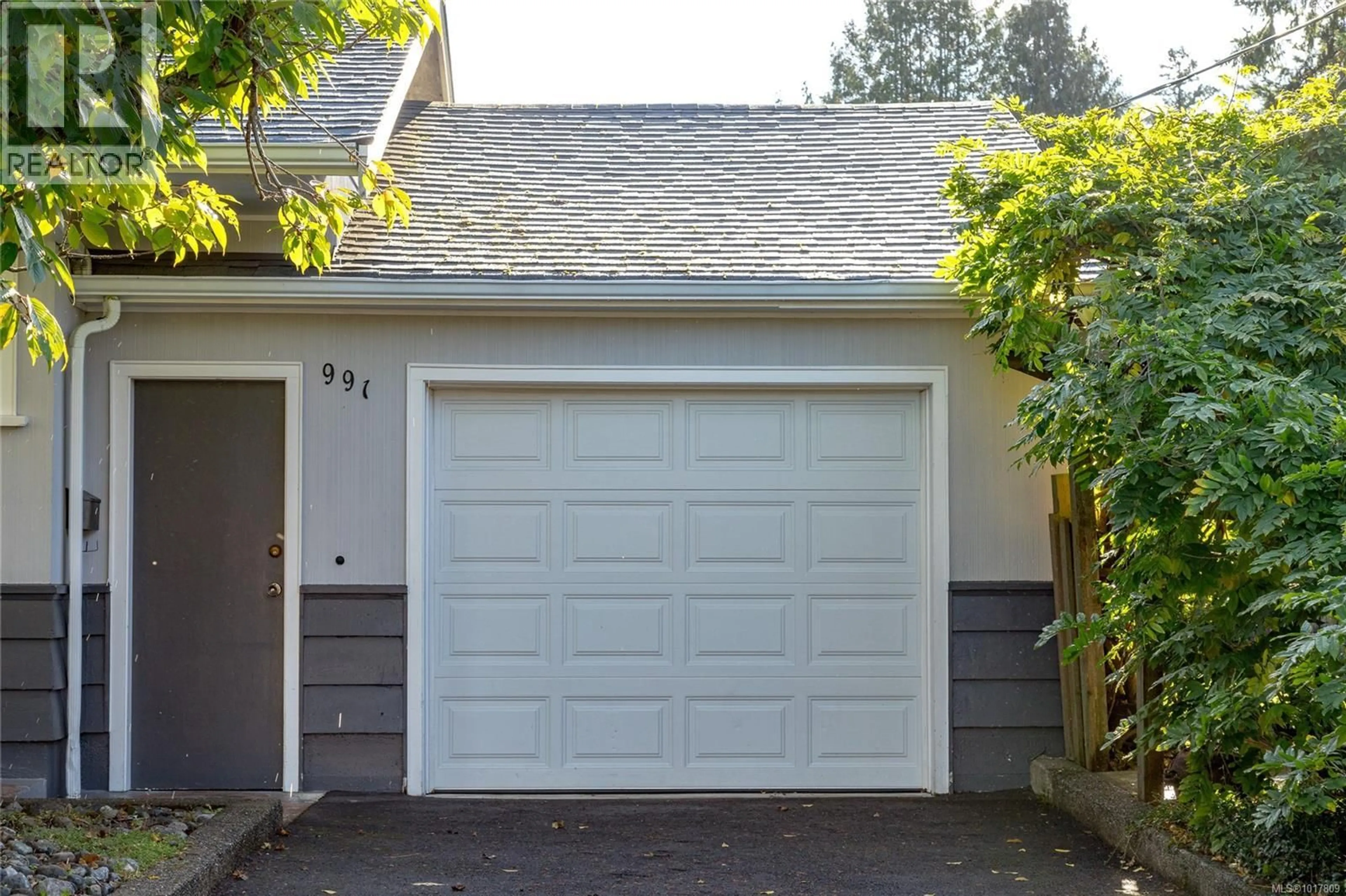 Unknown for 991 SNOWDROP AVENUE, Saanich British Columbia V8Z2N6