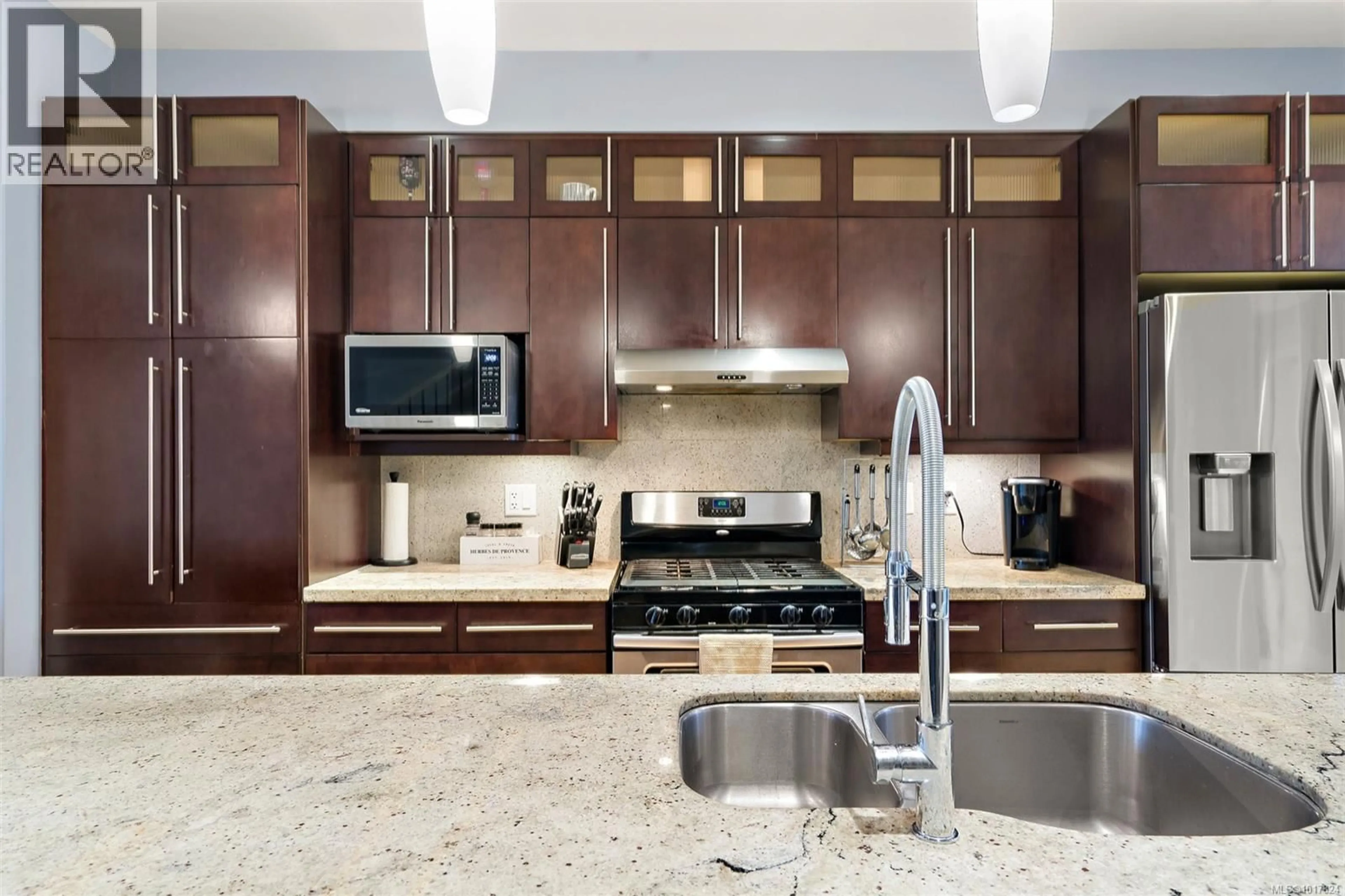 Contemporary kitchen, ceramic/tile floor for 6583 LINCROFT ROAD, Sooke British Columbia V9Z1M2