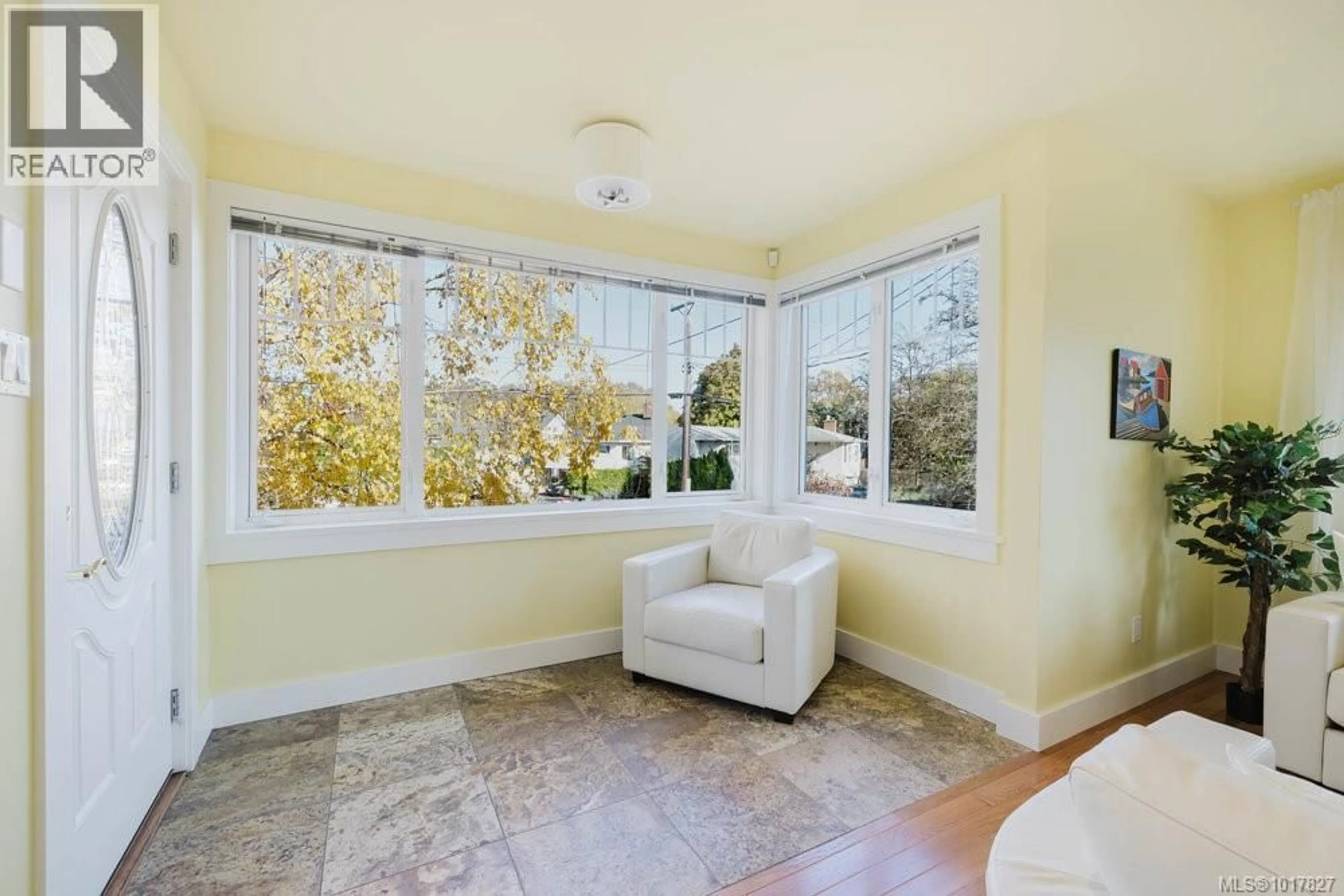 Unknown for 1865 QUAMICHAN STREET, Victoria British Columbia V8S2B7