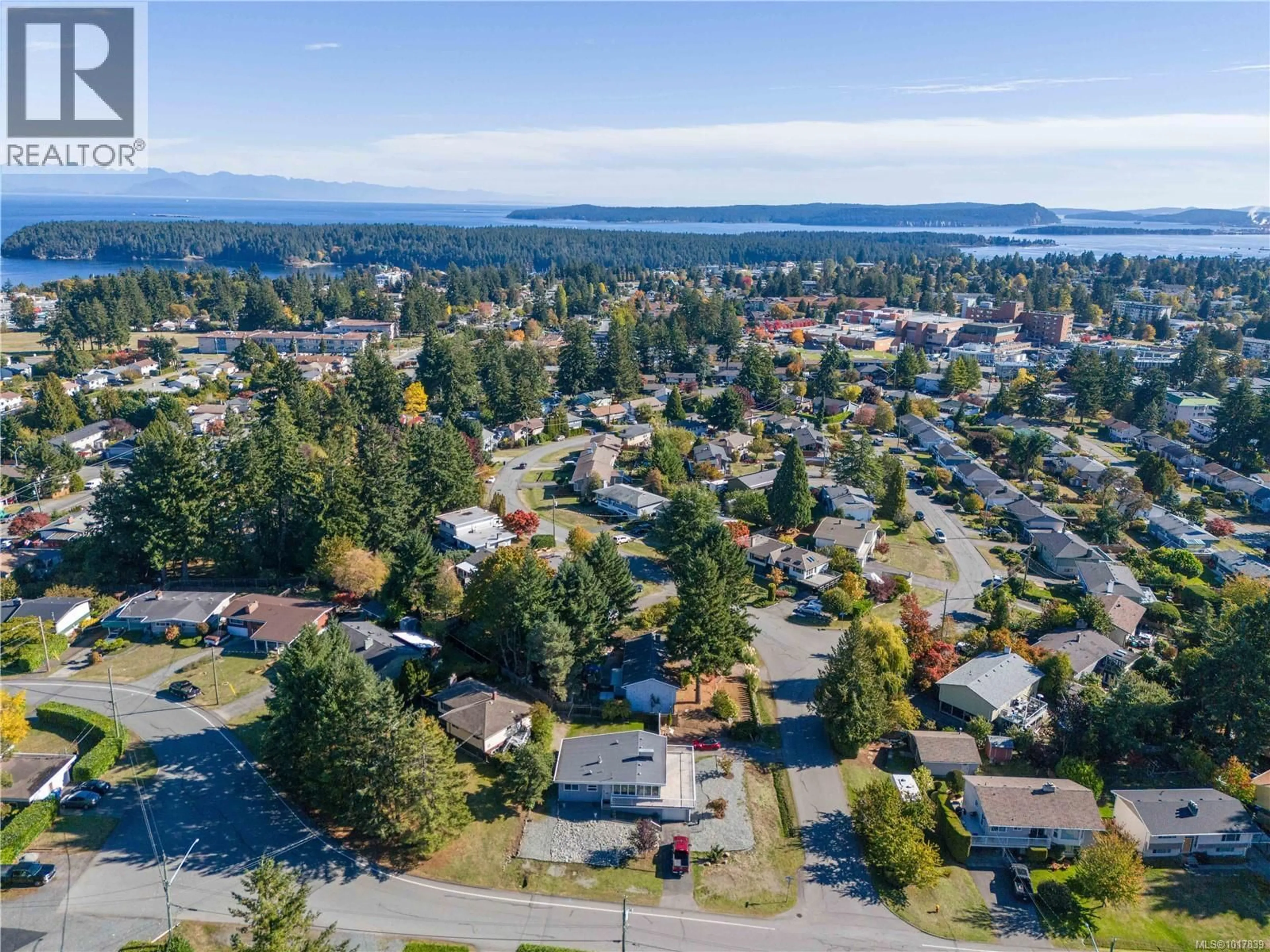A pic from outside/outdoor area/front of a property/back of a property/a pic from drone, water/lake/river/ocean view for 1201 THUNDERBIRD DRIVE, Nanaimo British Columbia V9S2P4