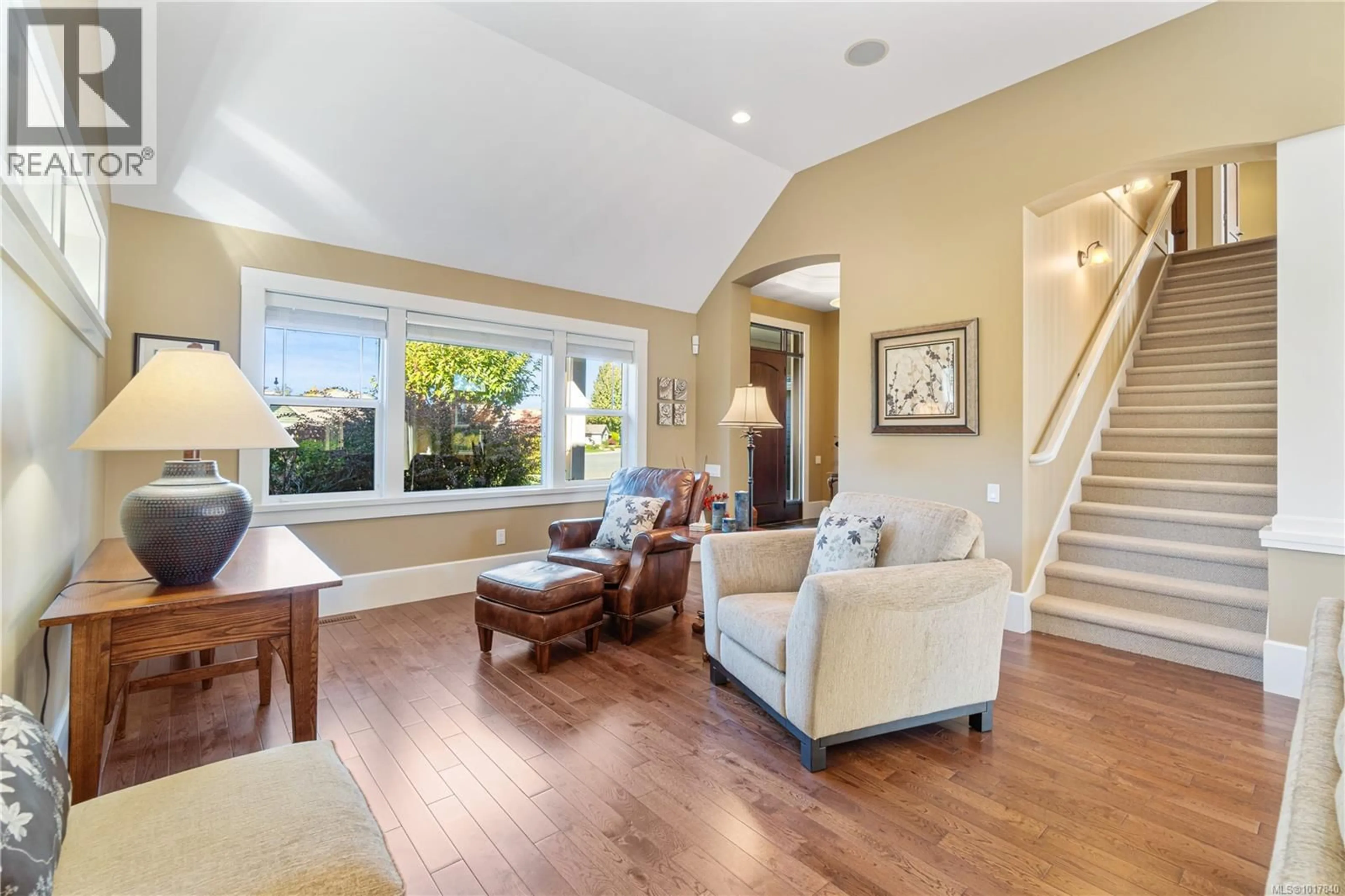 Living room with furniture, unknown for 689 ABERNATHY PLACE, Parksville British Columbia V9P2Y9