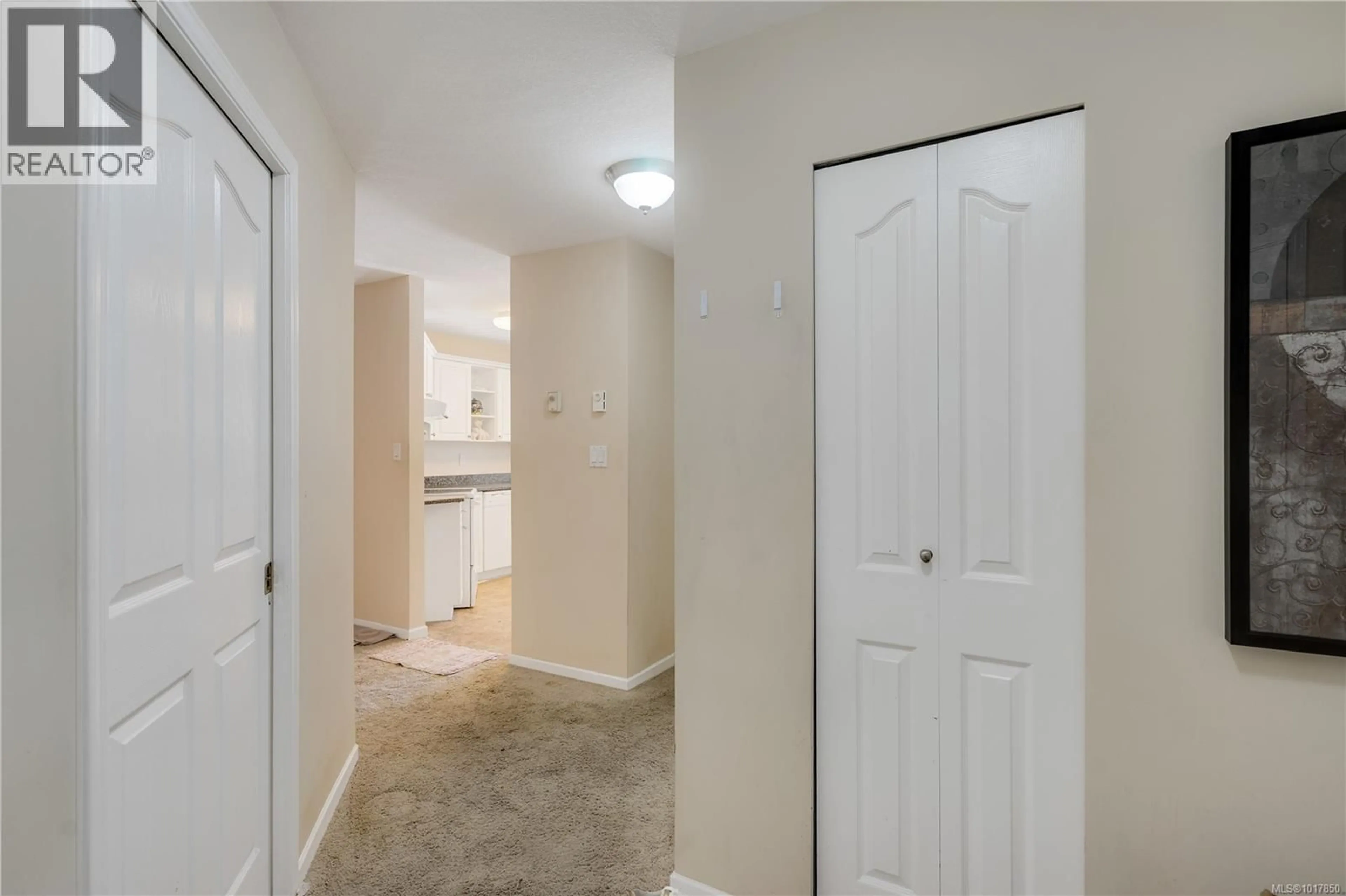 A pic of a room for 207 - 245 FIRST STREET, Duncan British Columbia V9L1R3