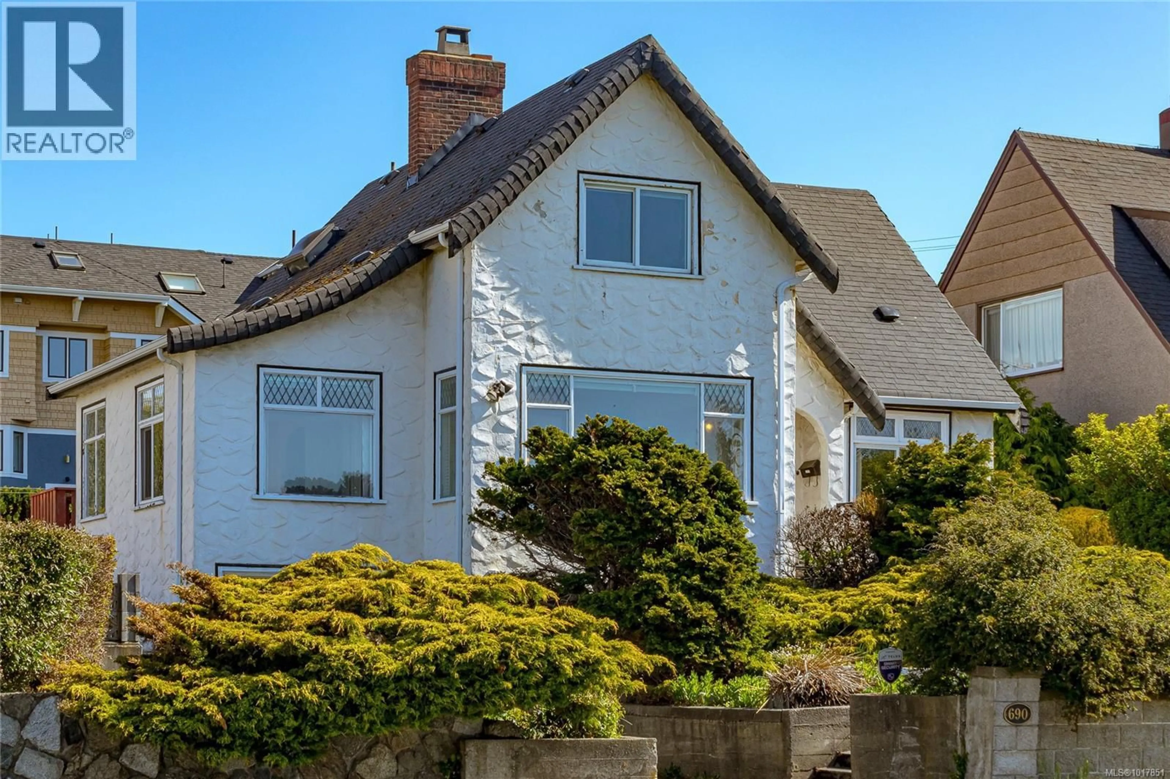 Unknown for 690 DALLAS ROAD, Victoria British Columbia V8V1B7