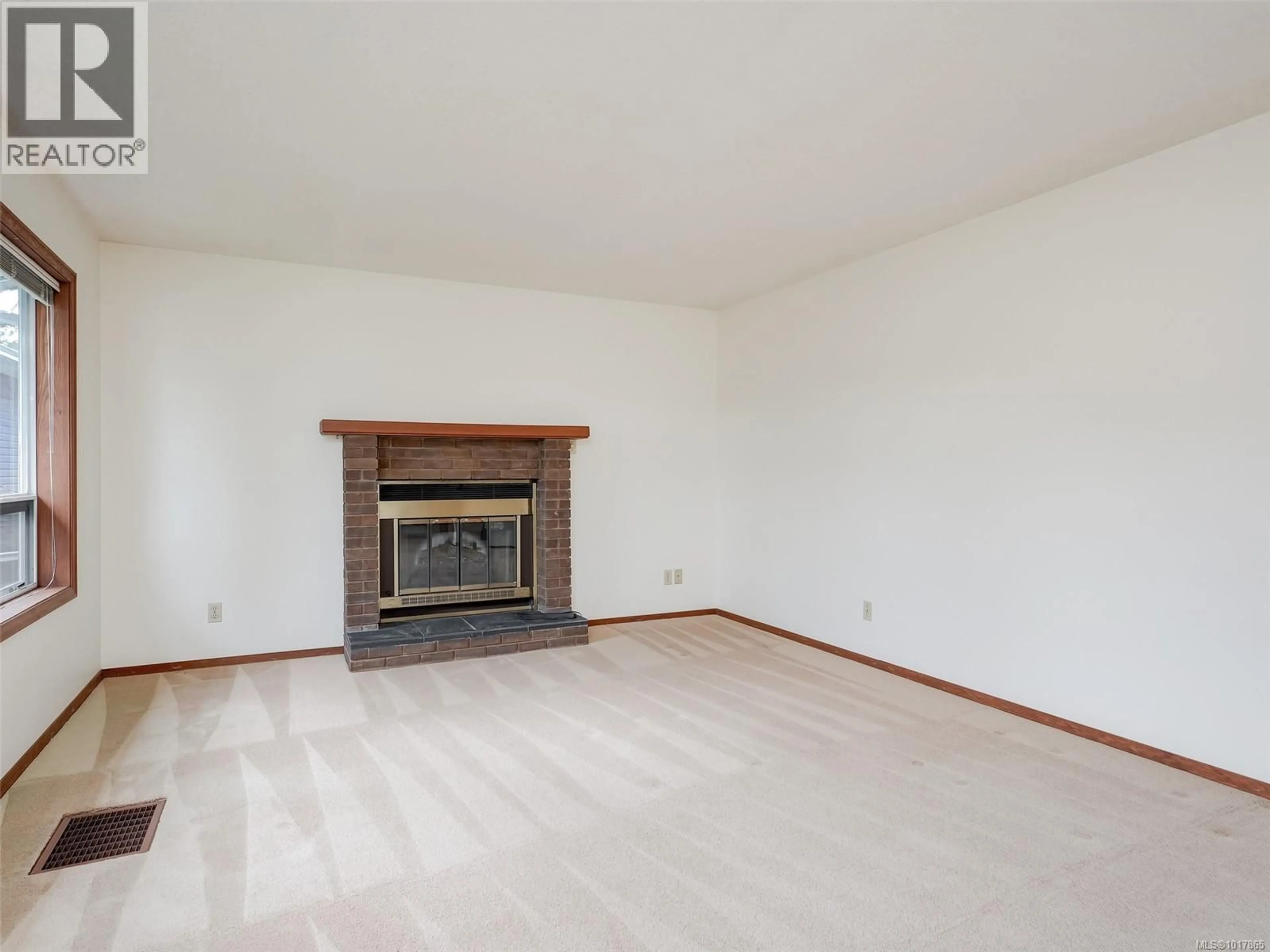 A pic of a room for 809 BECKWITH AVENUE, Saanich British Columbia V8X5A2