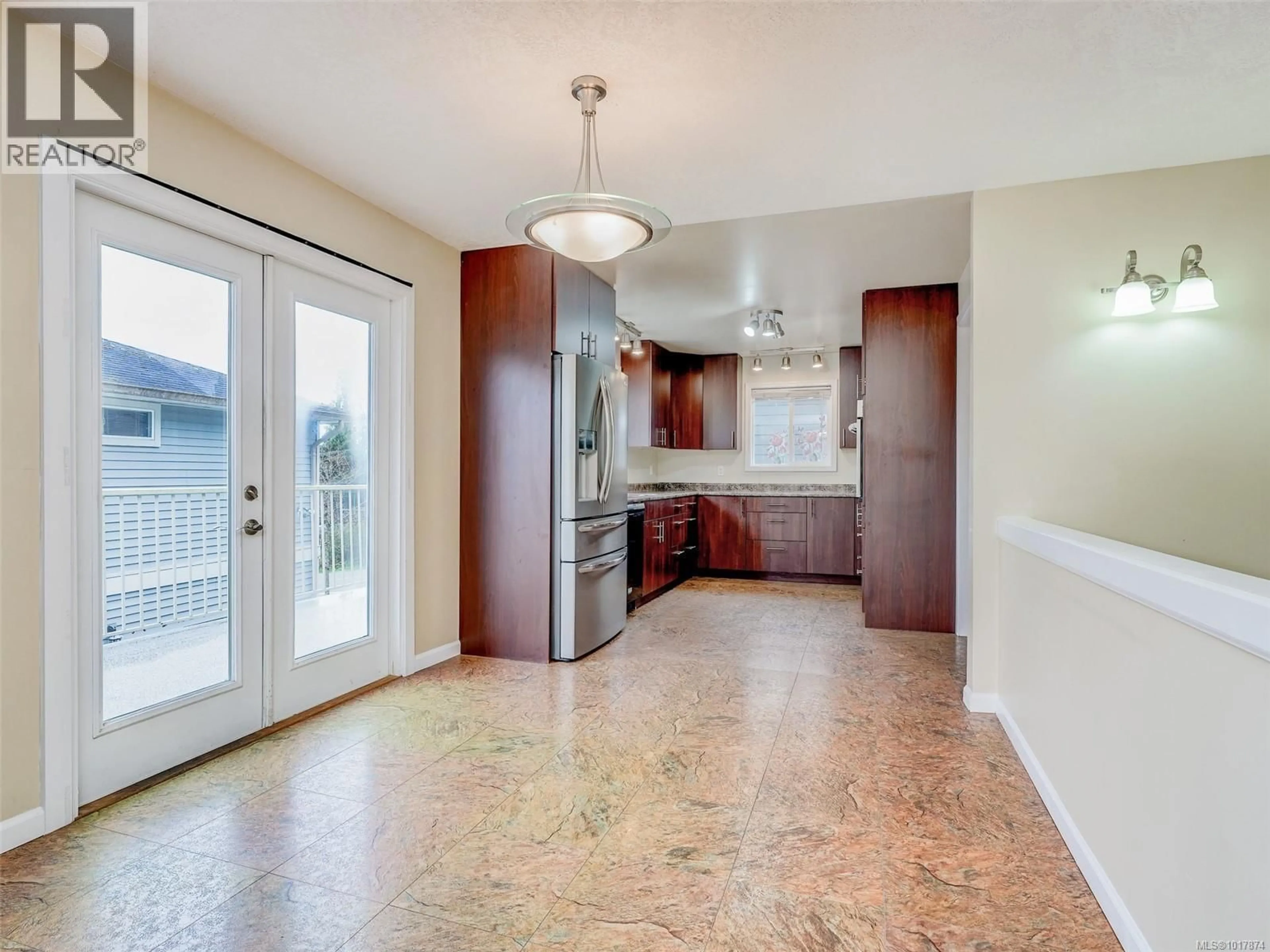 Open concept kitchen, ceramic/tile floor for 6989 GRANT ROAD WEST, Sooke British Columbia V9Z0P1