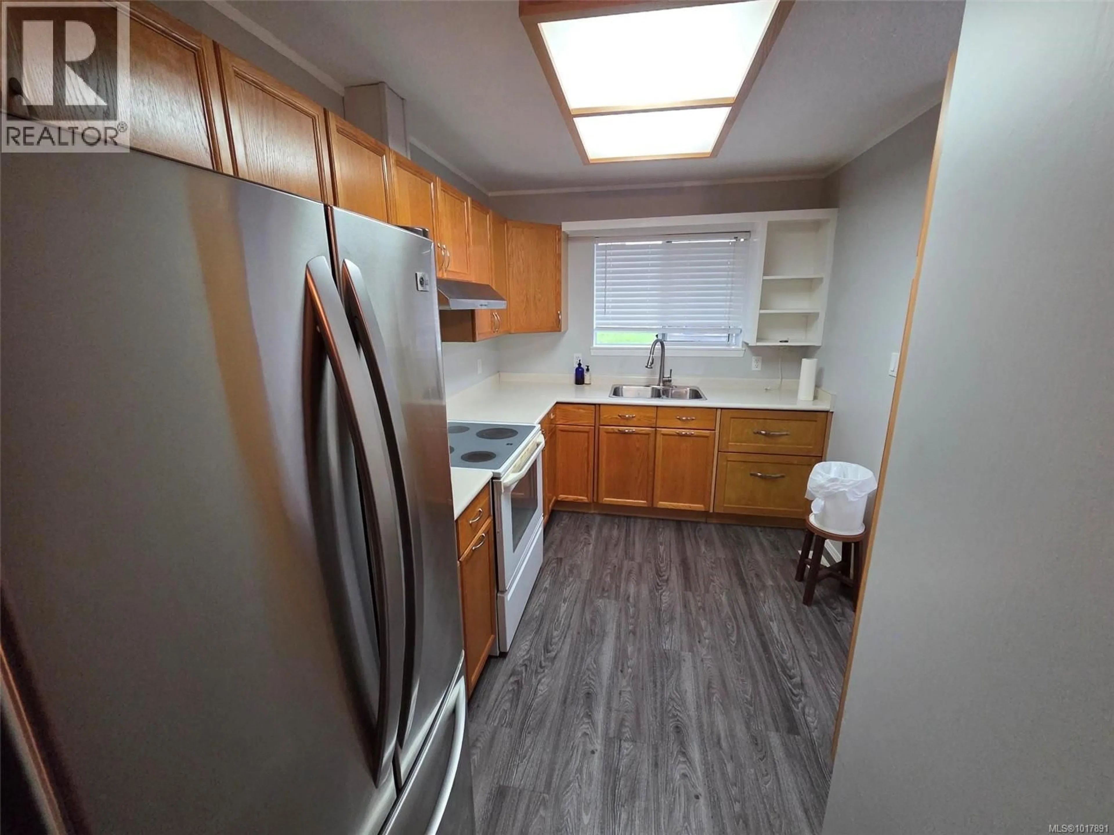 Standard kitchen, unknown for 7 - 5131 GERTRUDE STREET, Port Alberni British Columbia V9Y6L1