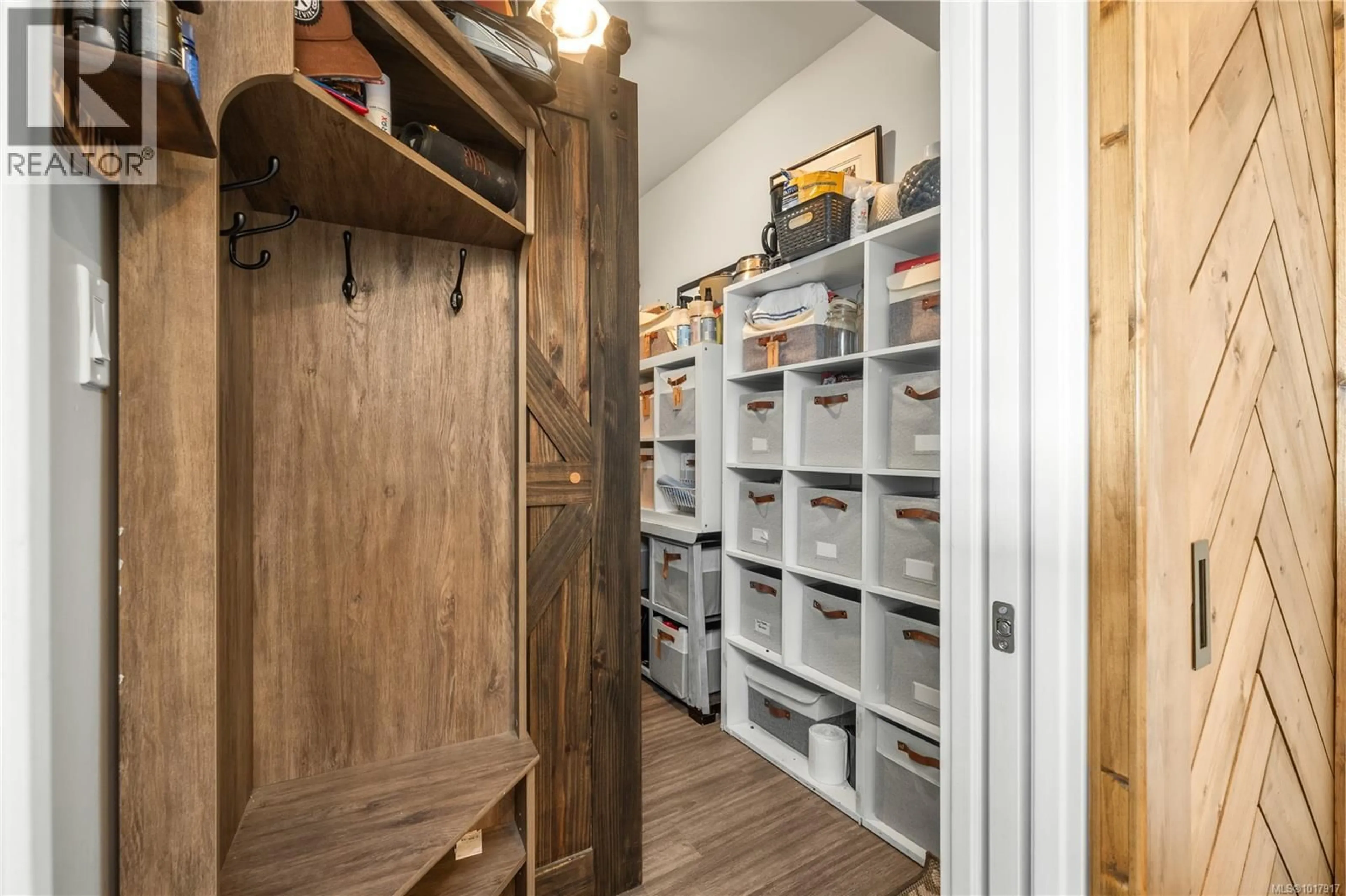 Storage room or clothes room or walk-in closet for 301 - 525 THIRD STREET, Nanaimo British Columbia V9R1W7
