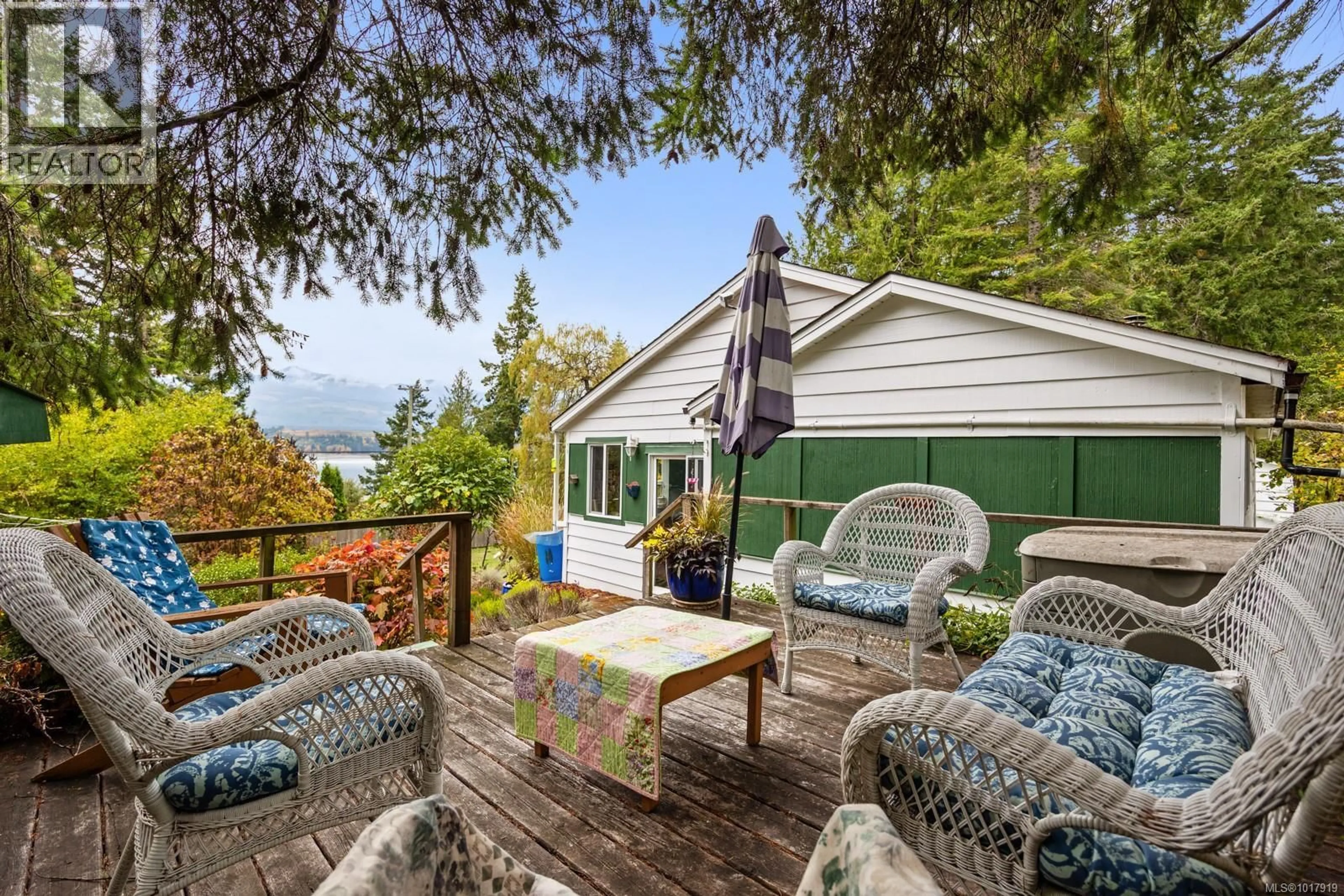 Patio, water/lake/river/ocean view for 3296 DENMAN ROAD, Denman Island British Columbia V0R1T0