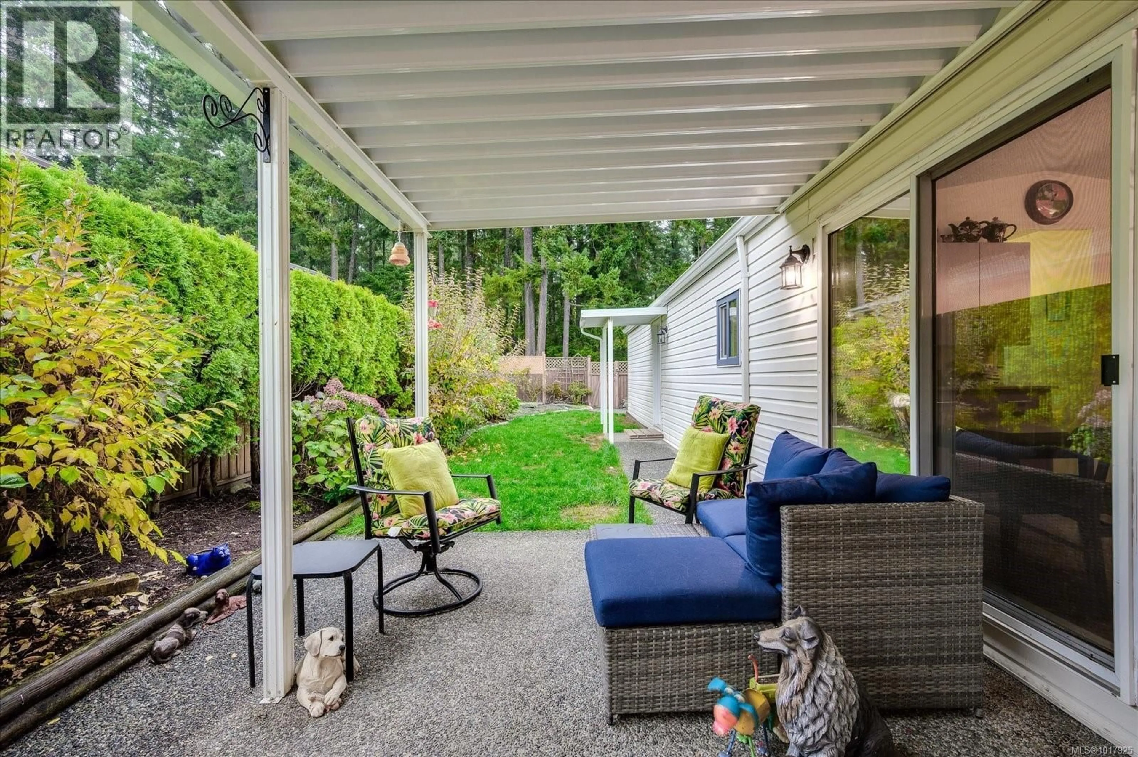 Patio, street for 3960 VALEWOOD DRIVE, Nanaimo British Columbia V9T6B9