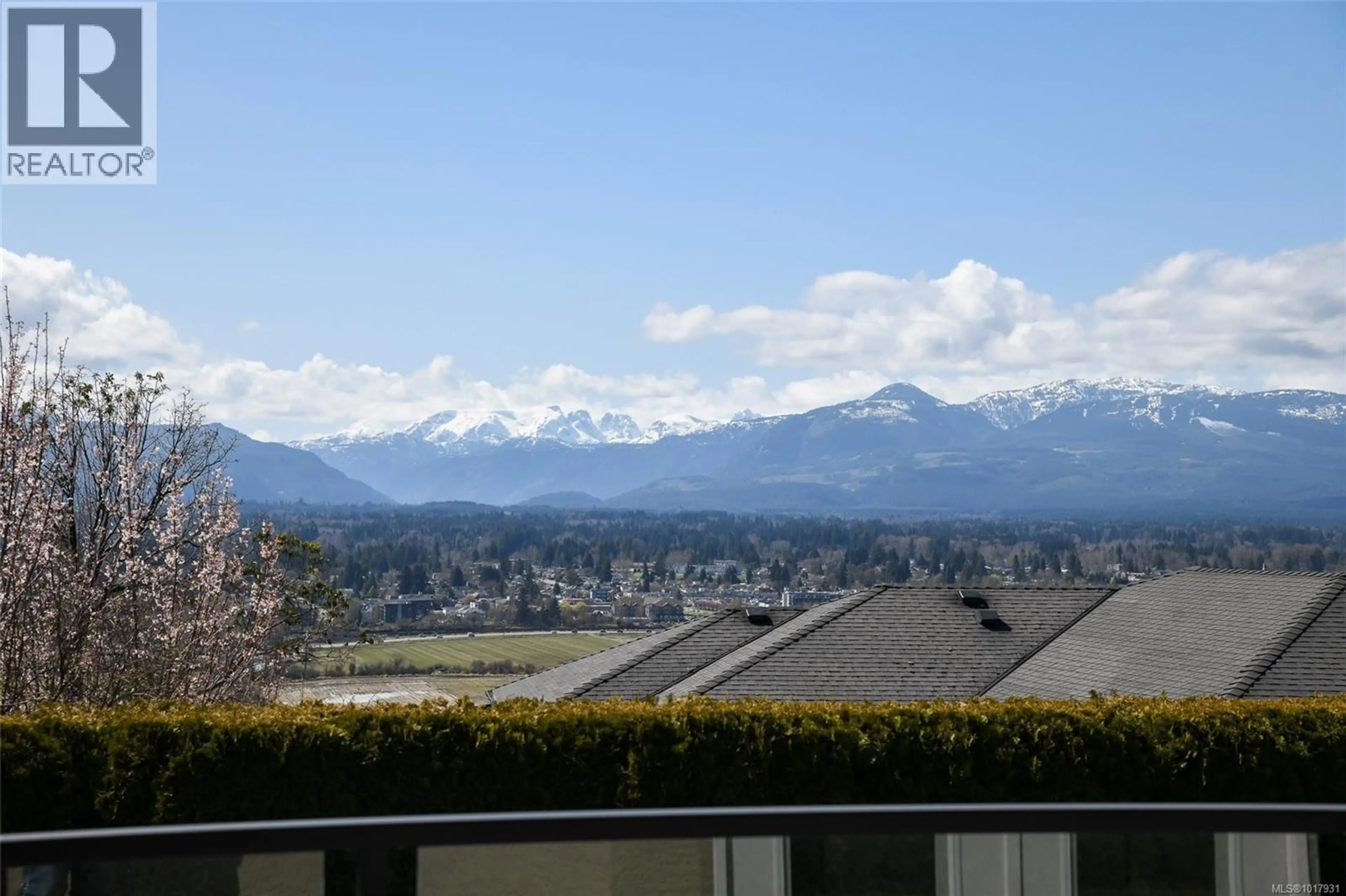 Balcony in the apartment, mountain view for 1547 TRUMPETER CRESCENT, Courtenay British Columbia V9N8W6