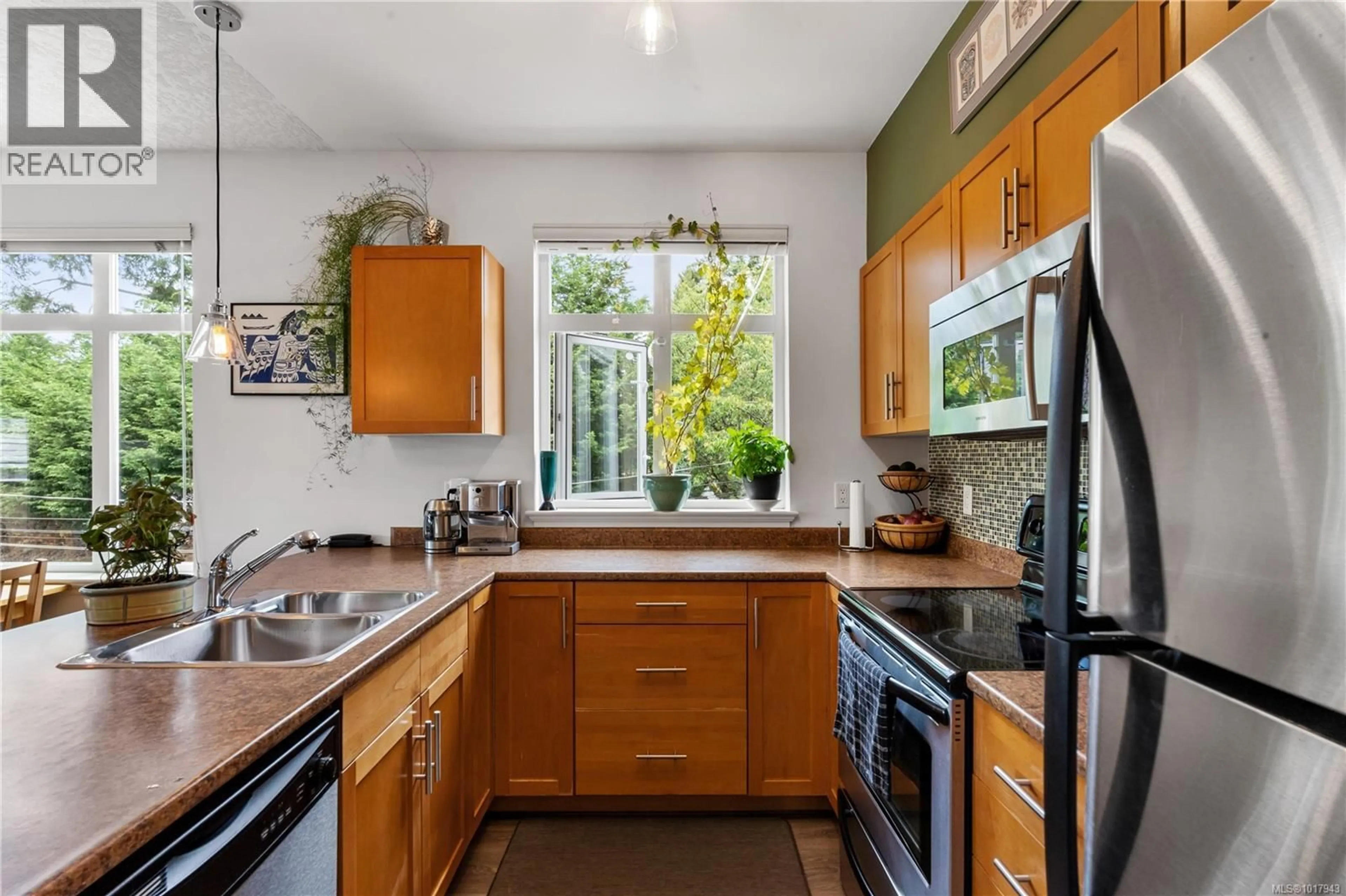 Standard kitchen, unknown for 213 - 2220 SOOKE ROAD, Colwood British Columbia V9B0G9