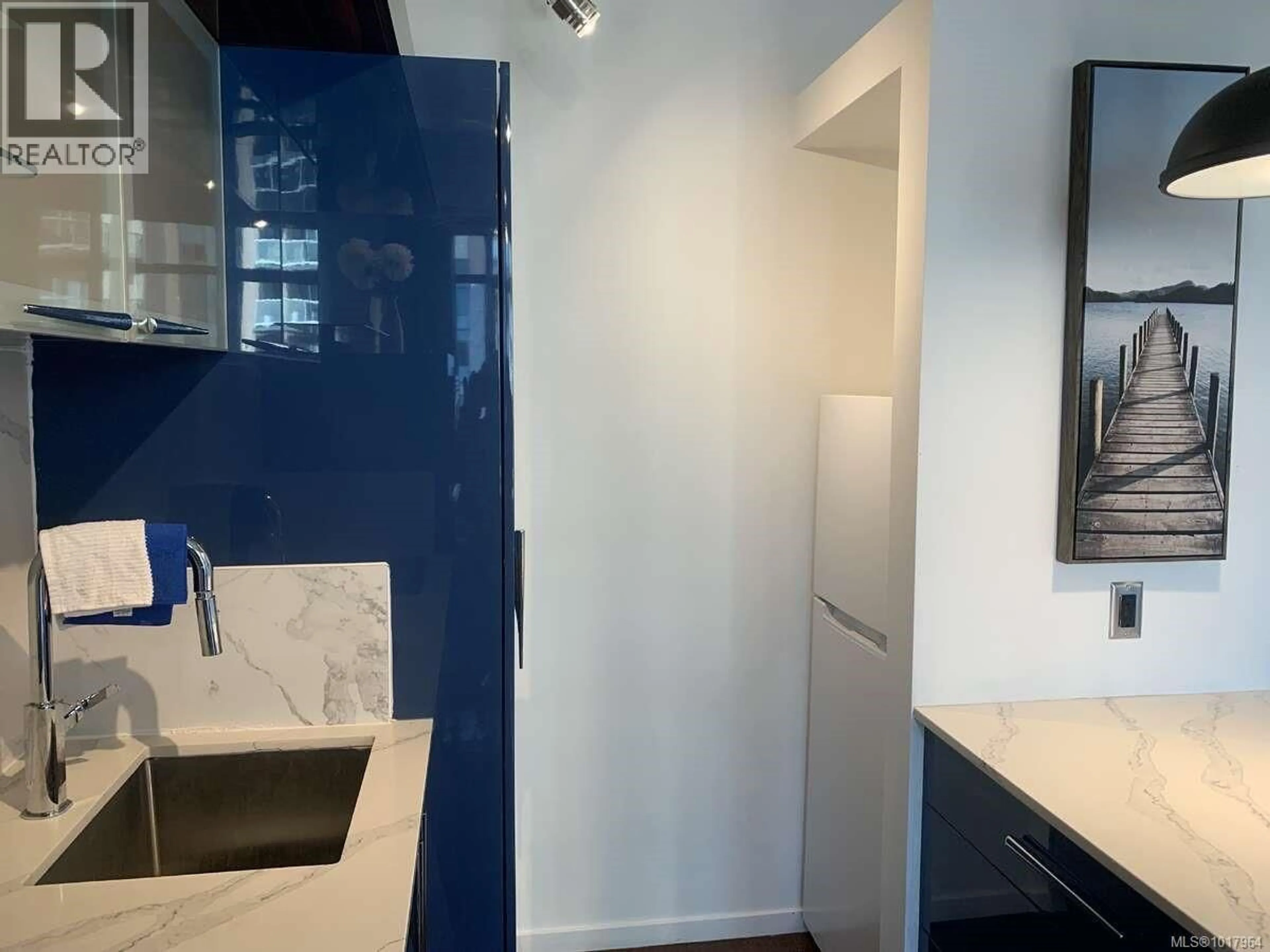 Unknown for 605 - 1029 VIEW STREET, Victoria British Columbia V8V4Y3