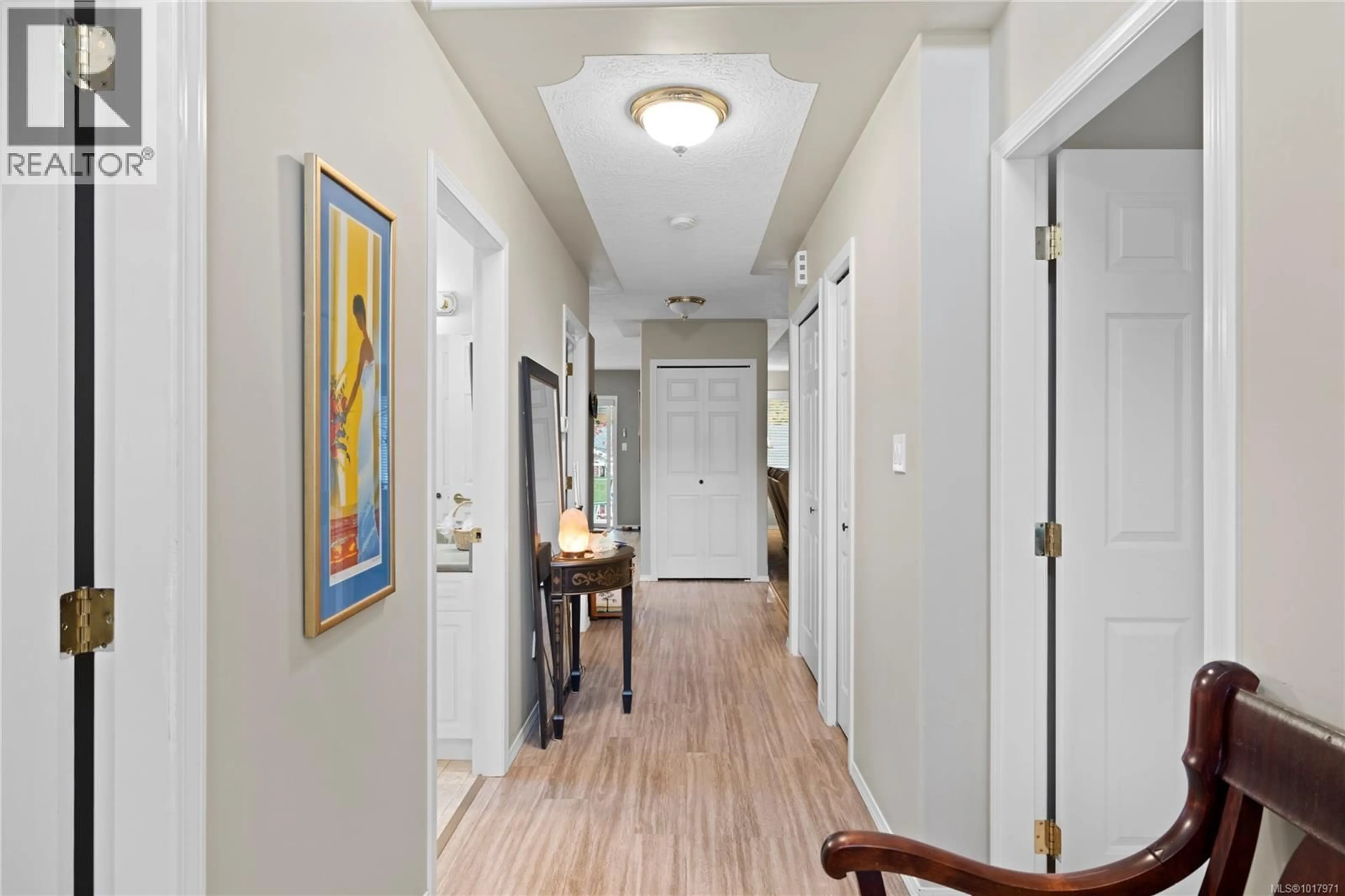 Indoor entryway for 28 - 1150 WALKEM ROAD, Ladysmith British Columbia V9G1S1