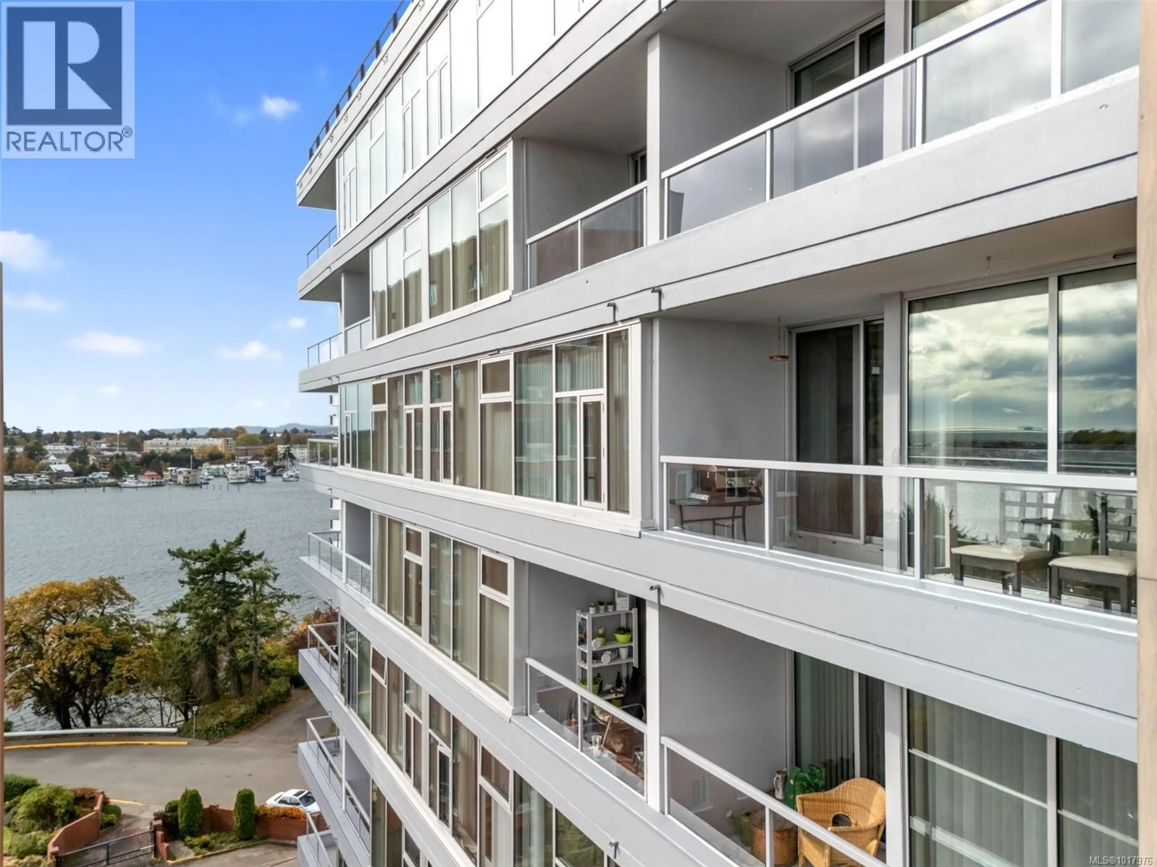 Balcony in the apartment, water/lake/river/ocean view for 1002 - 327 MAITLAND STREET, Victoria British Columbia V9A7G7