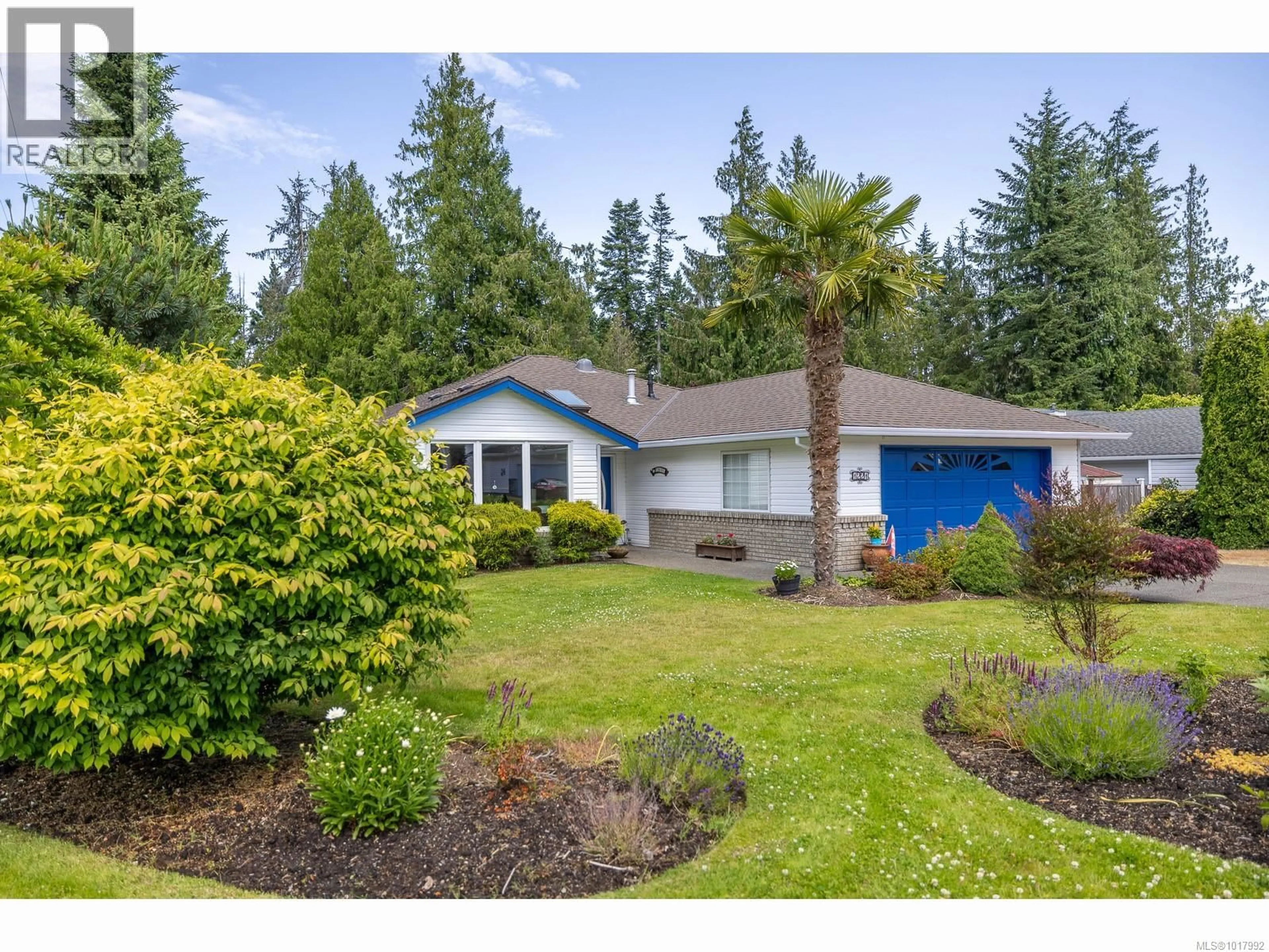 Home with vinyl exterior material, unknown for 1221 GREEN CLOSE, Qualicum Beach British Columbia V9K2M3