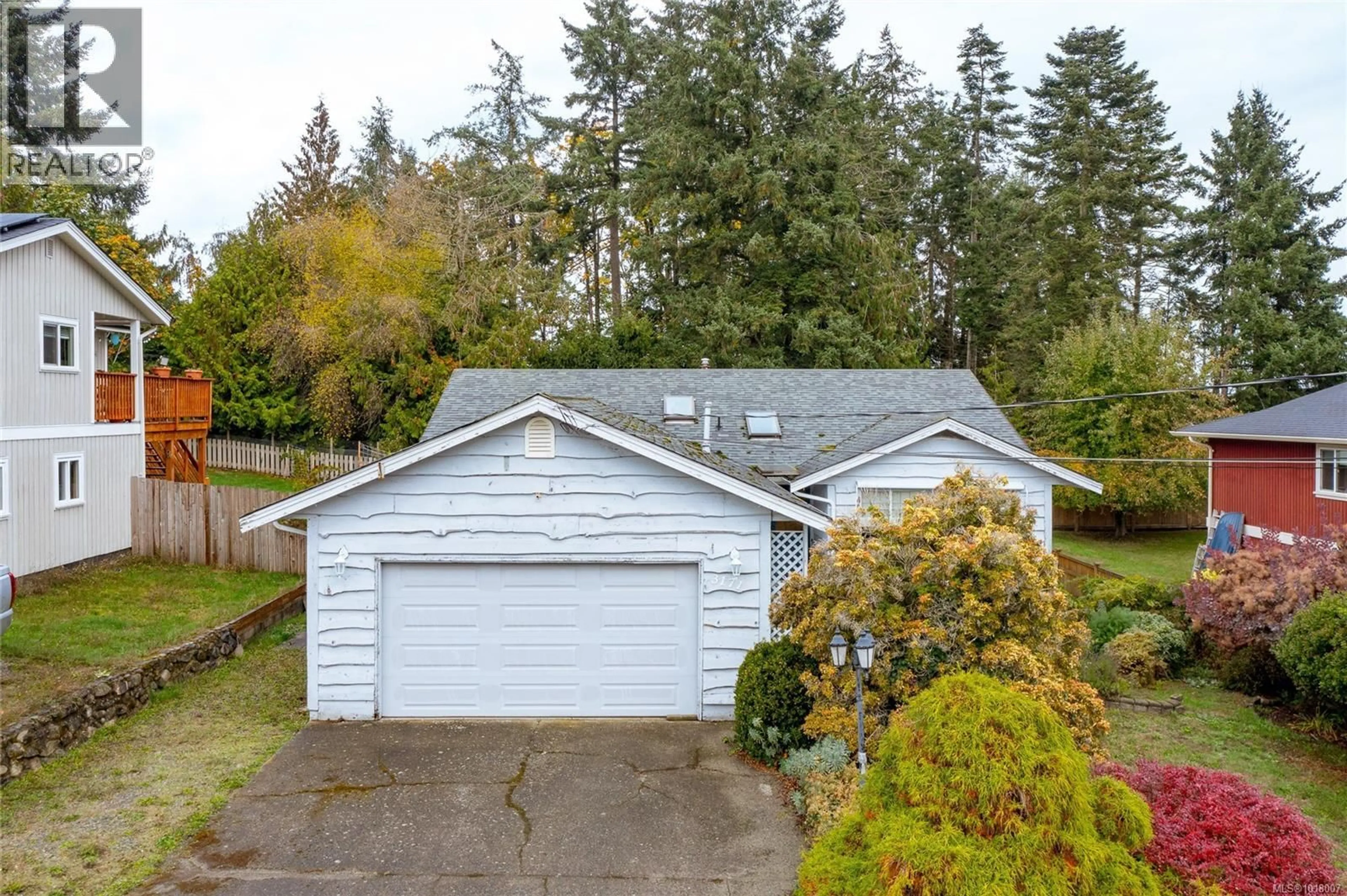 A pic from outside/outdoor area/front of a property/back of a property/a pic from drone, street for 3171 CHANNEL BOULEVARD, Chemainus British Columbia V0R1K2