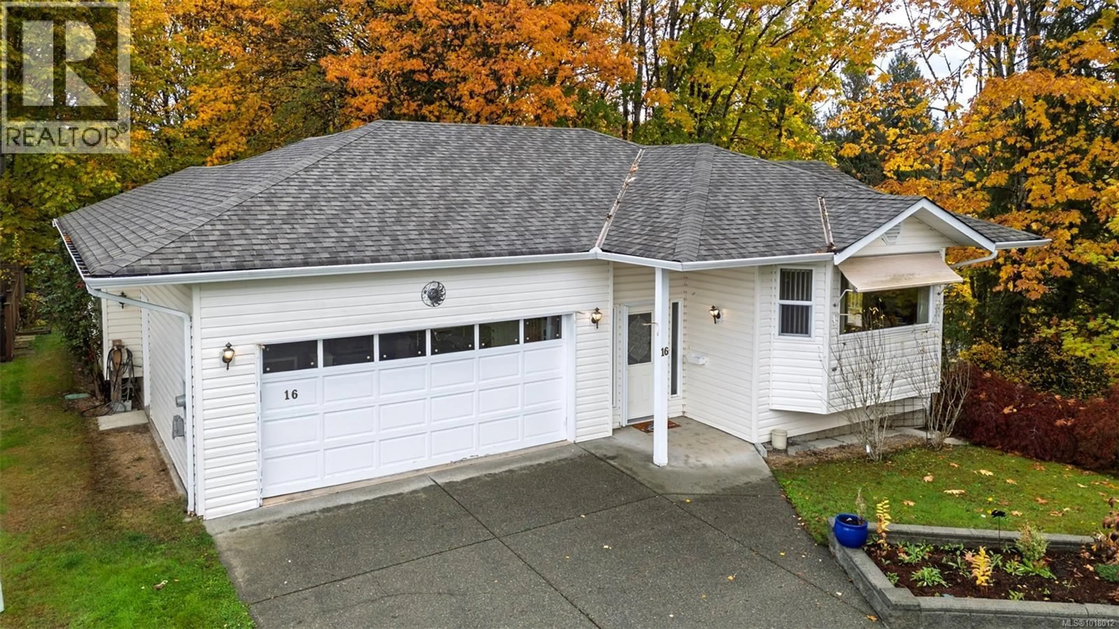 Indoor garage for 16 - 3144 SHERMAN ROAD, Duncan British Columbia V9L4B4