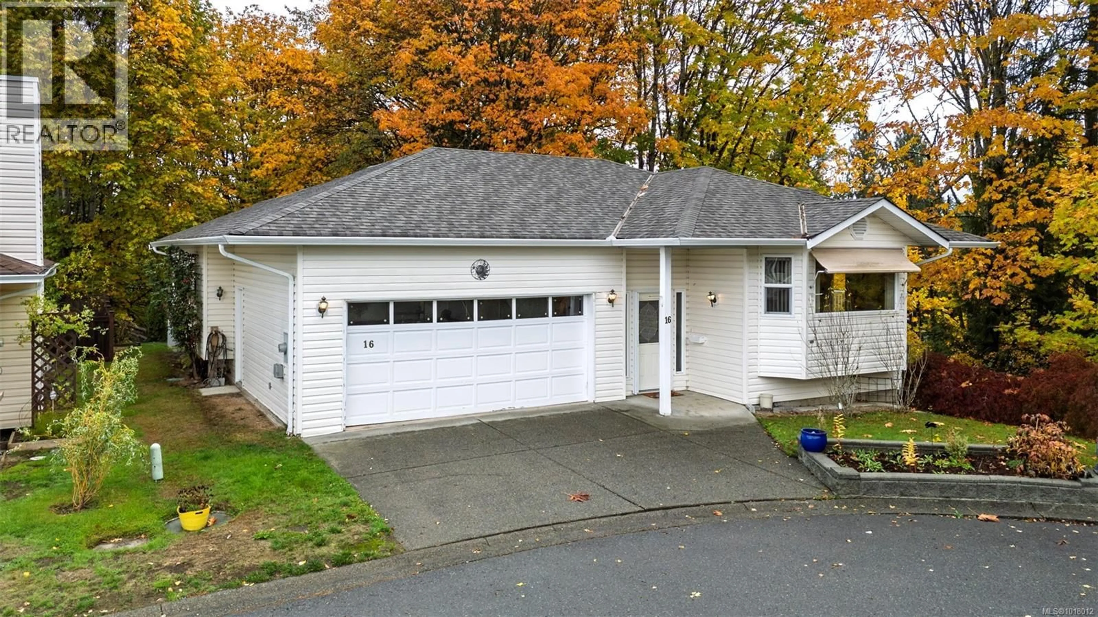 Indoor garage for 16 - 3144 SHERMAN ROAD, Duncan British Columbia V9L4B4