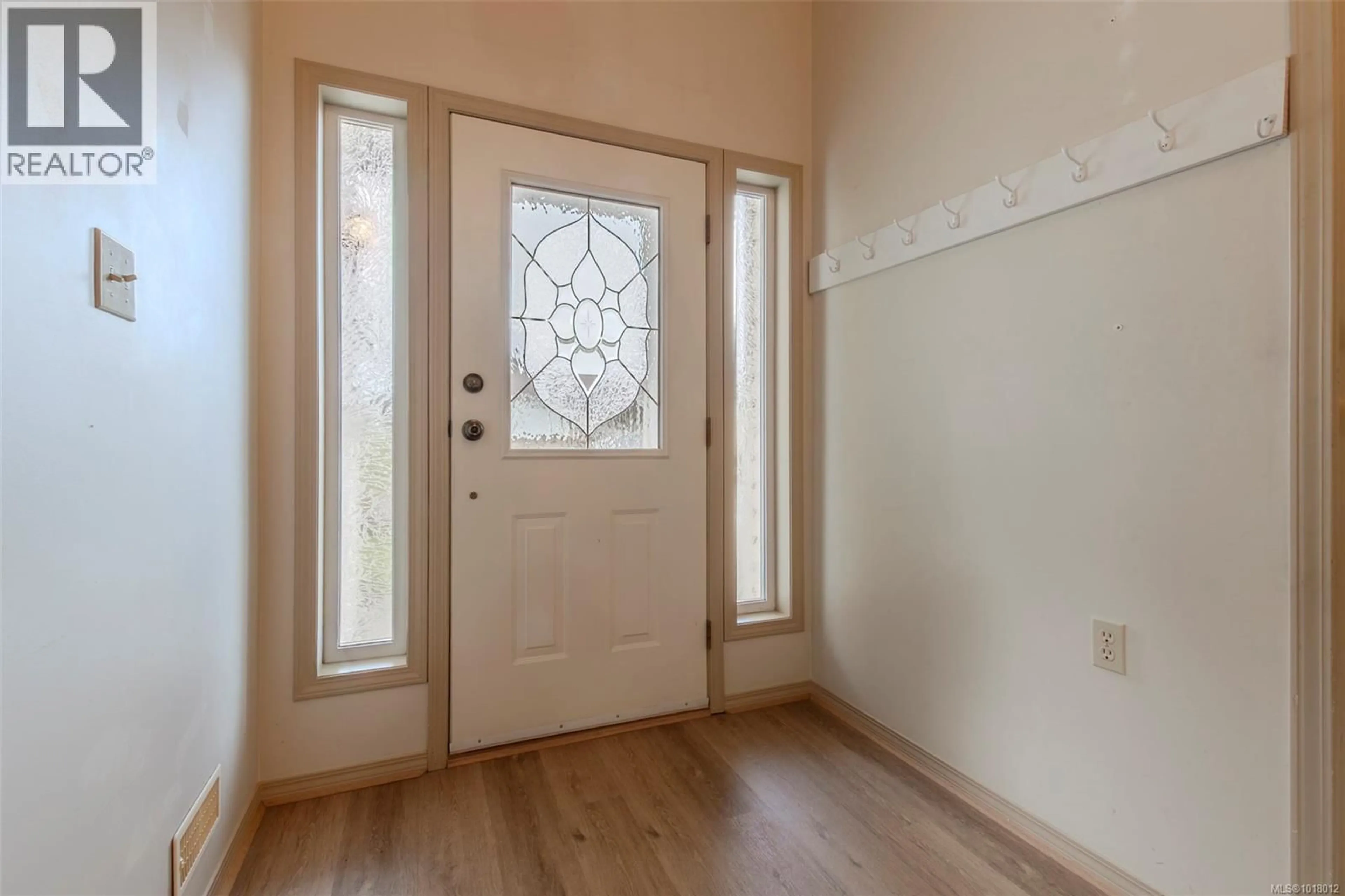 Indoor entryway for 16 - 3144 SHERMAN ROAD, Duncan British Columbia V9L4B4