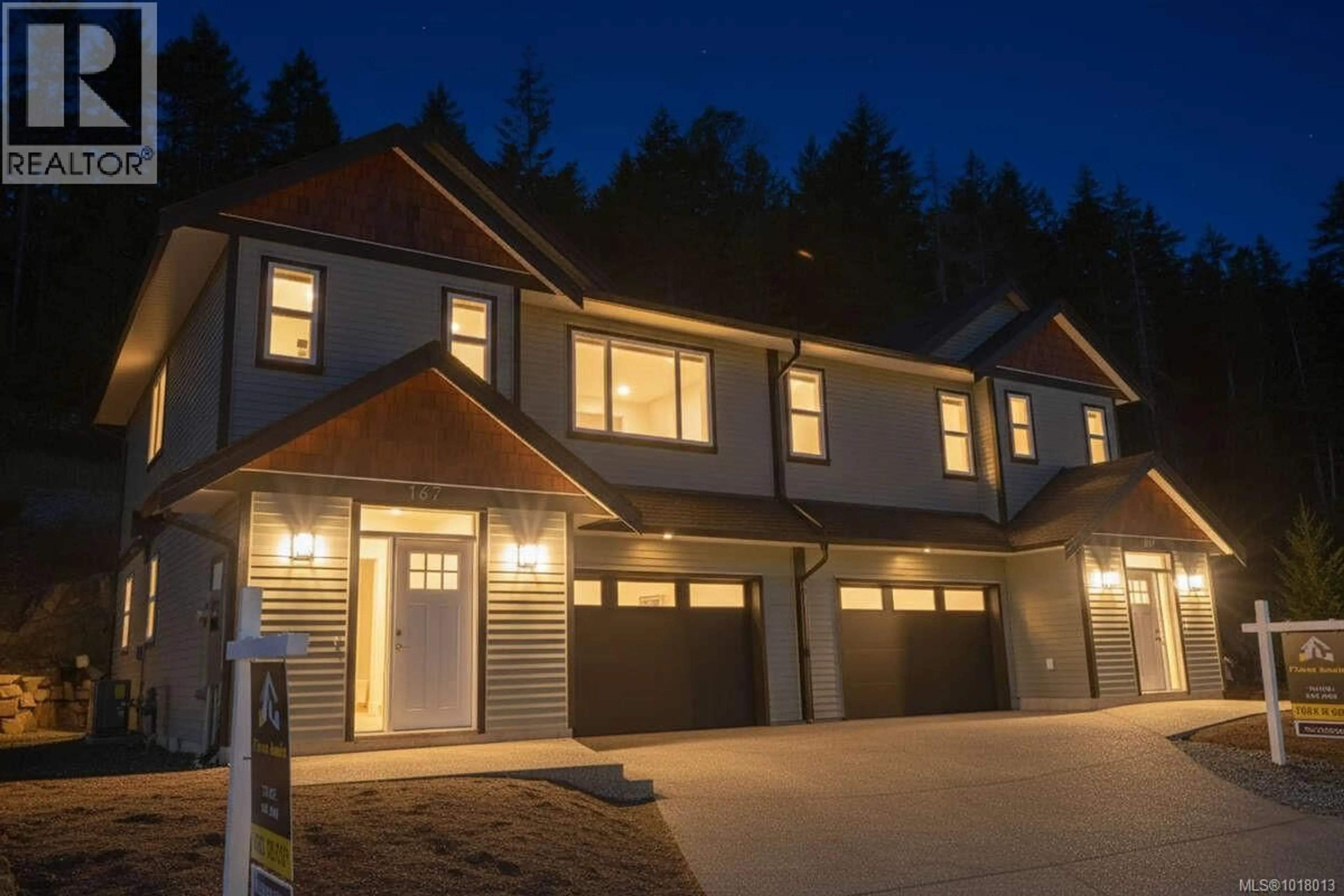Indoor garage for 169 HUNTER WAY, Ladysmith British Columbia V9G1N4