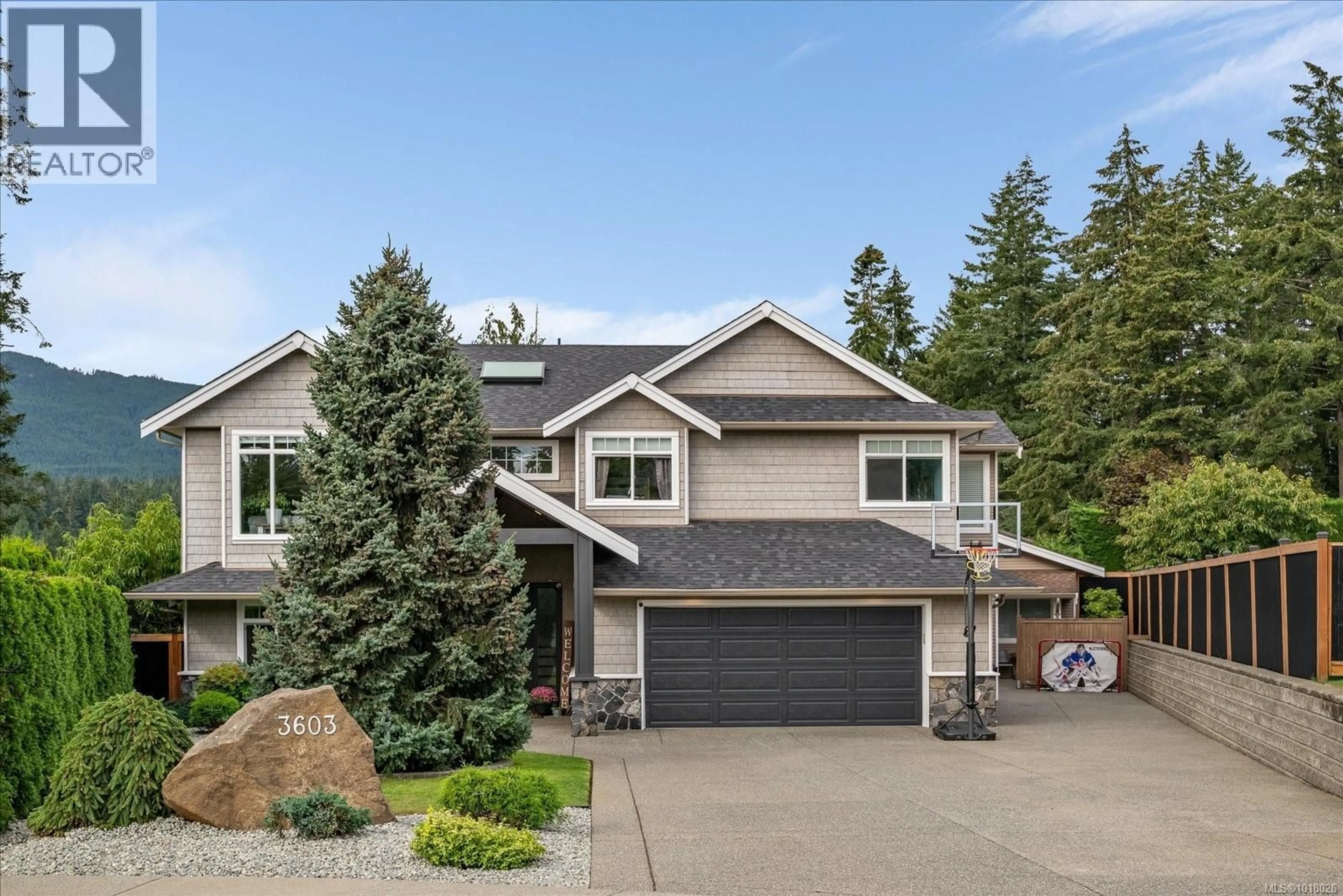Home with vinyl exterior material, street for 3603 MONTEREY DRIVE, Nanaimo British Columbia V9T6R9