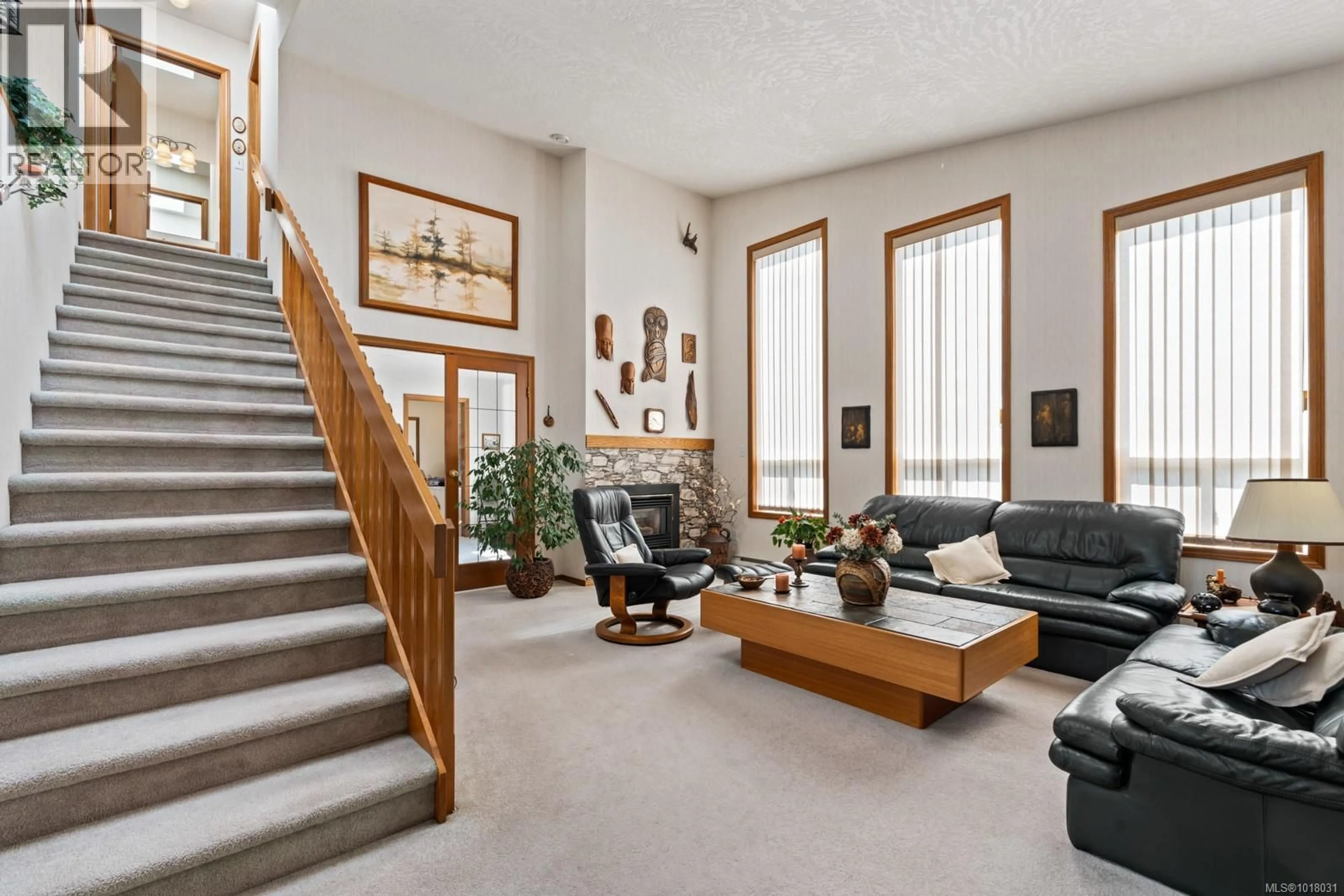 Living room with furniture, unknown for 2449 EARLS COURT, Langford British Columbia V9B5V3