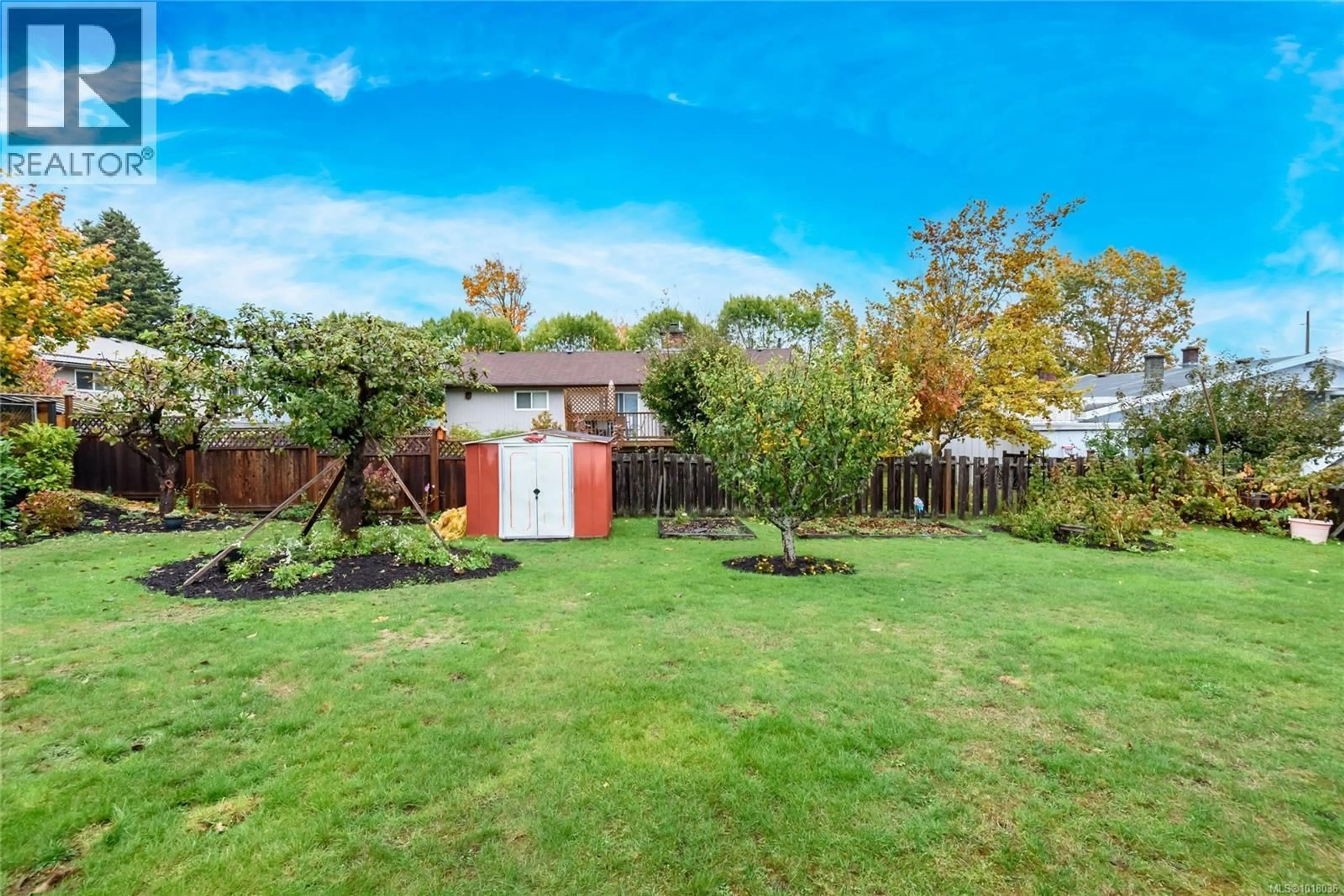 A pic from outside/outdoor area/front of a property/back of a property/a pic from drone, street for 1758 KILPATRICK AVENUE, Courtenay British Columbia V9N2Y6
