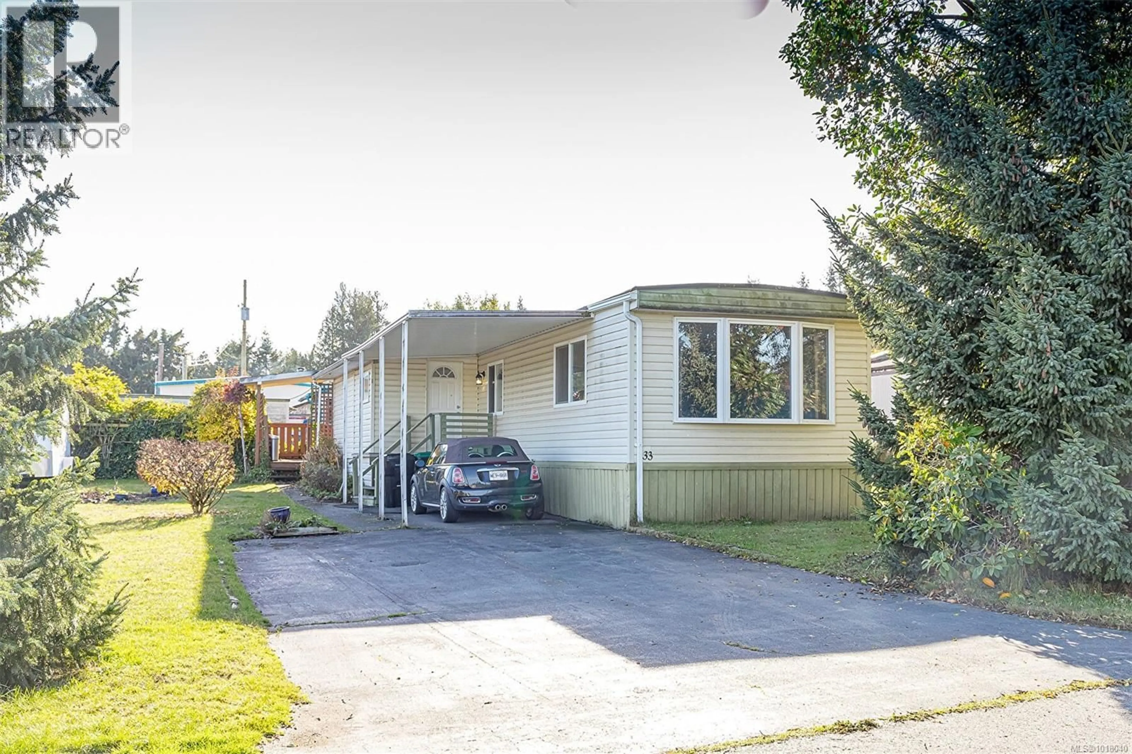 Home with vinyl exterior material, street for 33 - 1572 SEABIRD ROAD, Nanaimo British Columbia V9G1L3