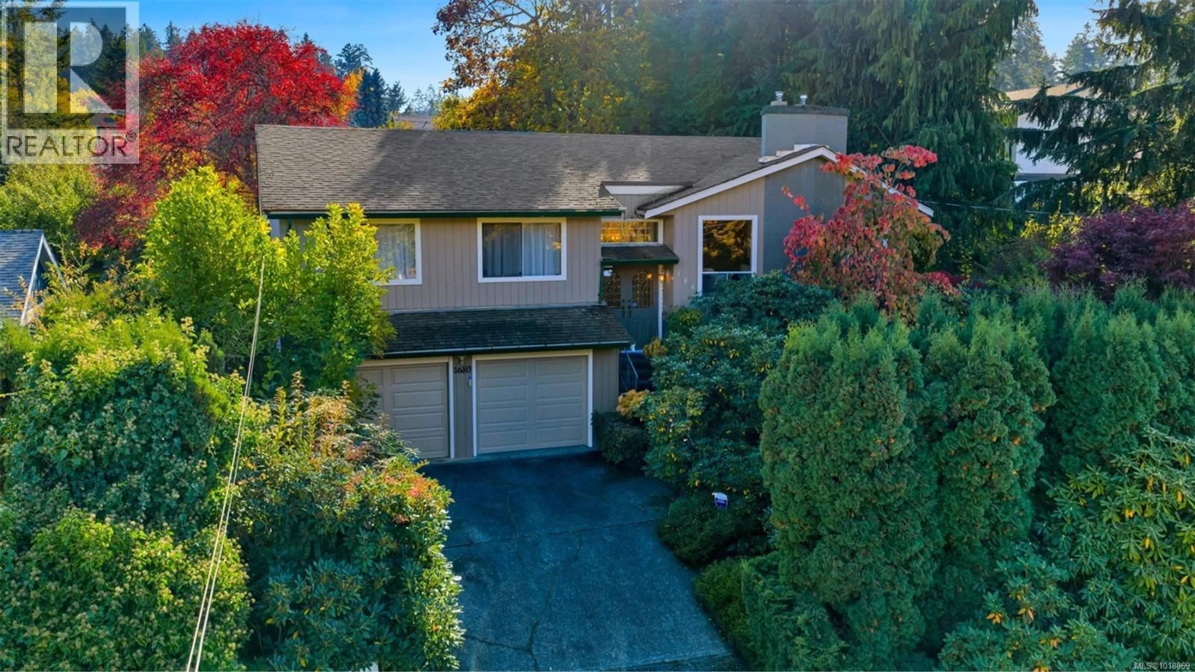 A pic from outside/outdoor area/front of a property/back of a property/a pic from drone, street for 1680 AUSTIN PLACE, Cowichan Bay British Columbia V0R1N1