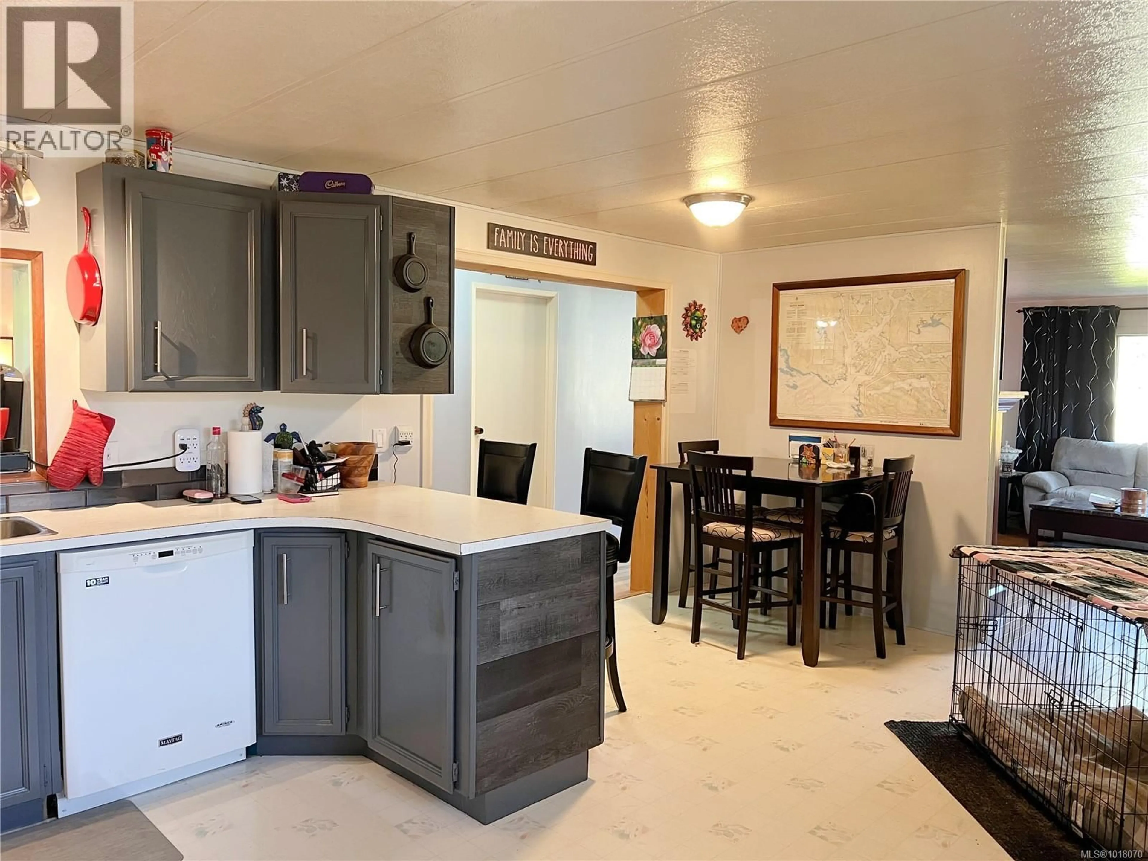 Open concept kitchen, unknown for 505 CONUMA DRIVE, Gold River British Columbia V0P1G0