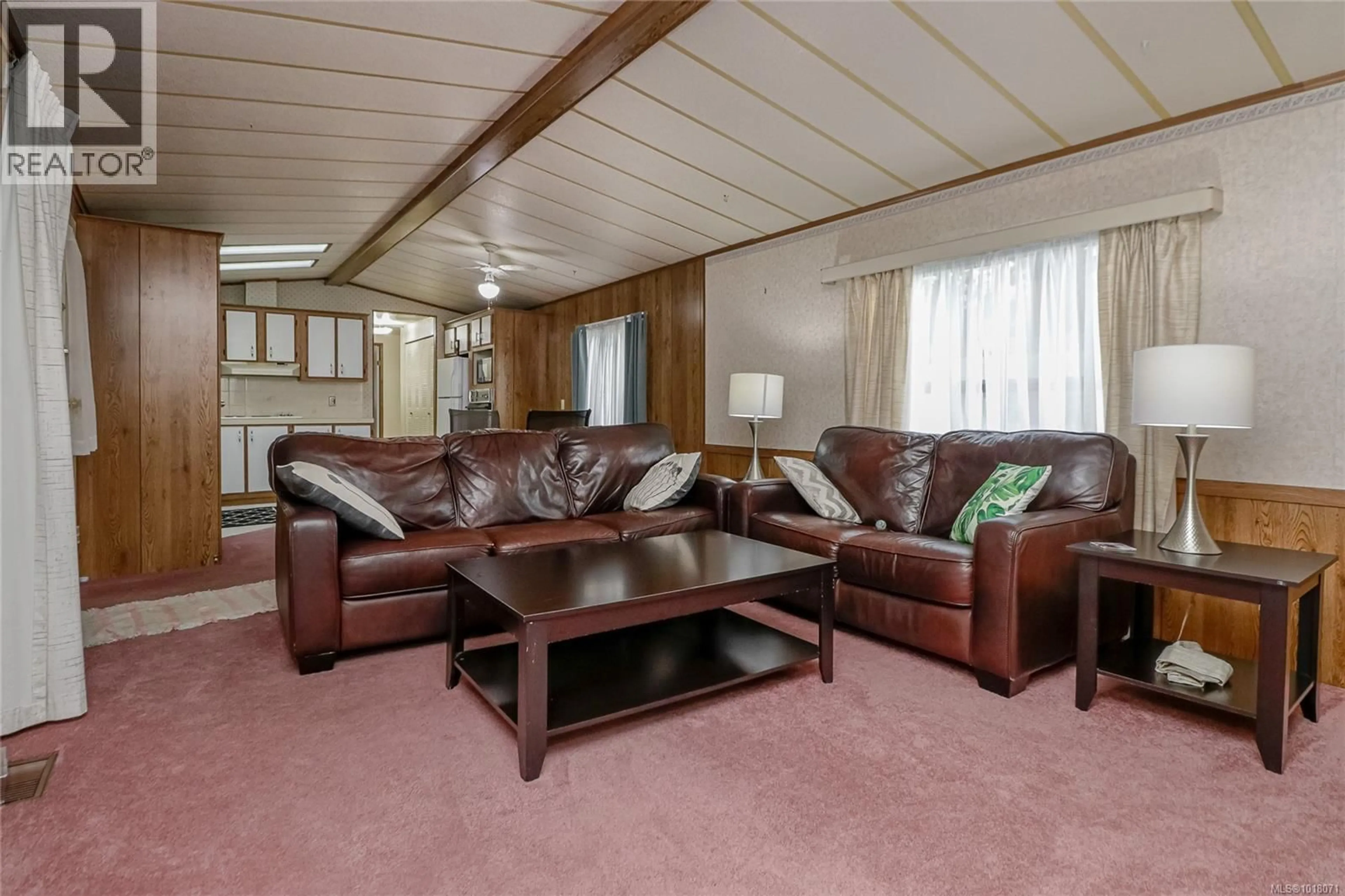 Living room with furniture, unknown for 17 - 7701 CENTRAL SAANICH ROAD, Central Saanich British Columbia V8M1X3